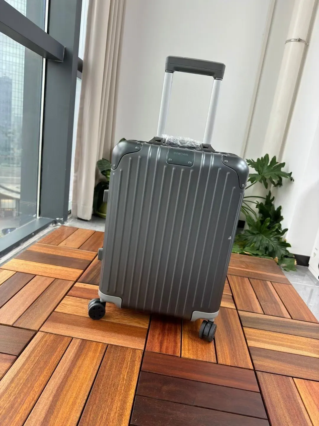 等太了久了 行李箱 旅行拉杆款 輕便出行款