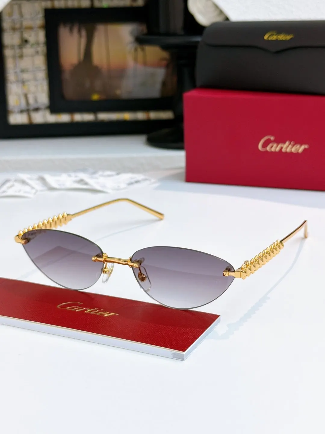 Cartier 墨镜 时尚防晒款 款18