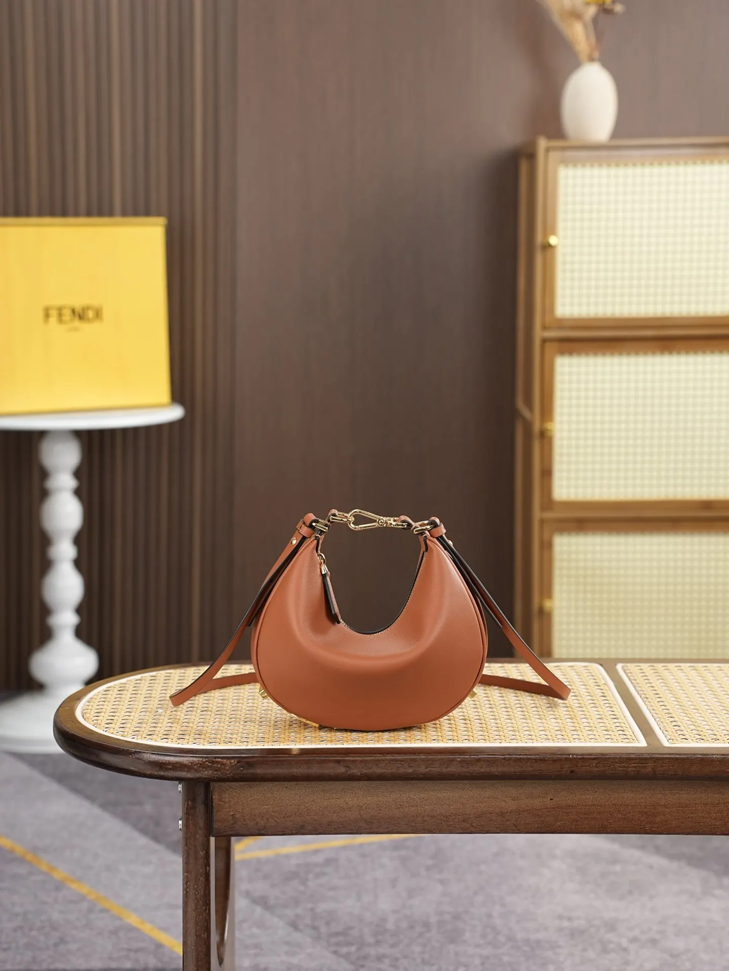 Hobo Shoulder Bag Vintage