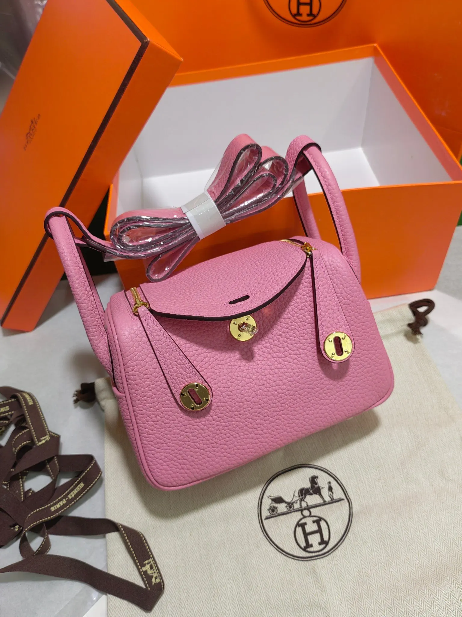 Hermes Lindy Clemence牛皮 手提包 19cm 經典款