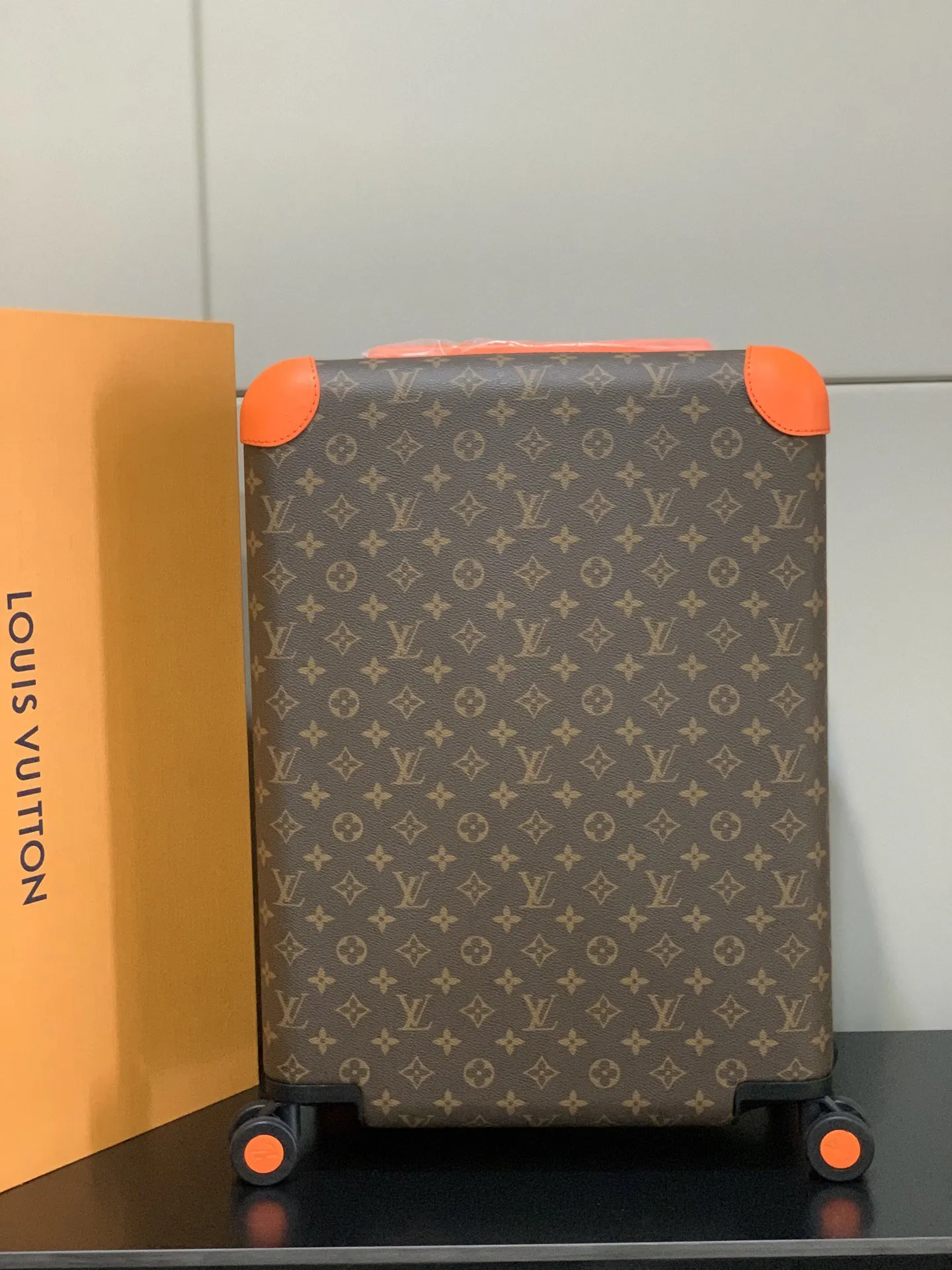 灰色 銀色 拉杆真皮包裹 行李箱 旅行拉杆款 輕便出行款
