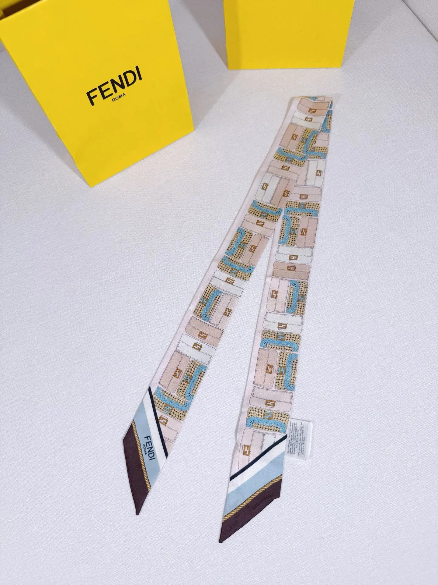 Fendi 米色 腰帶 通勤百搭款