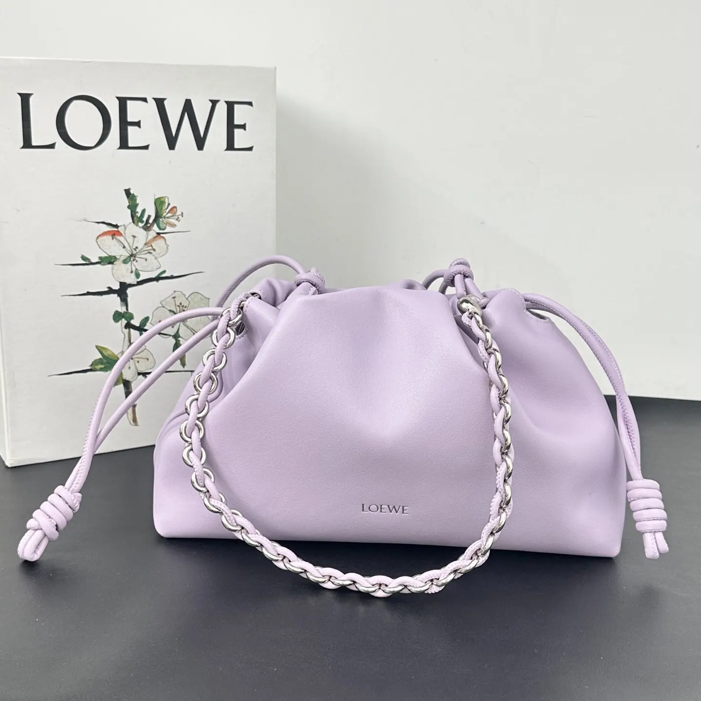 羊皮 LO℮w℮ Flamenco Purse 福 链条包 精致链条款