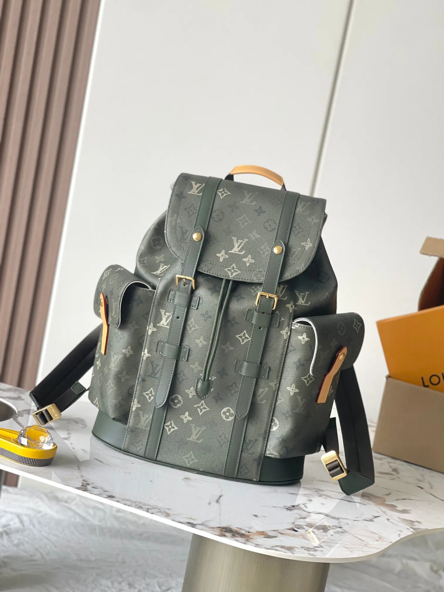 CHRISTOPHER 中号雙肩包 实用雙肩款