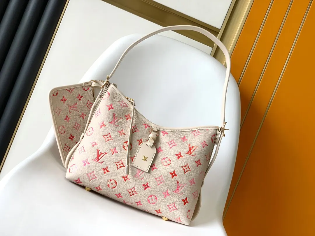 CarryAll 白色 米白 Mo手拿包 精致手拿款