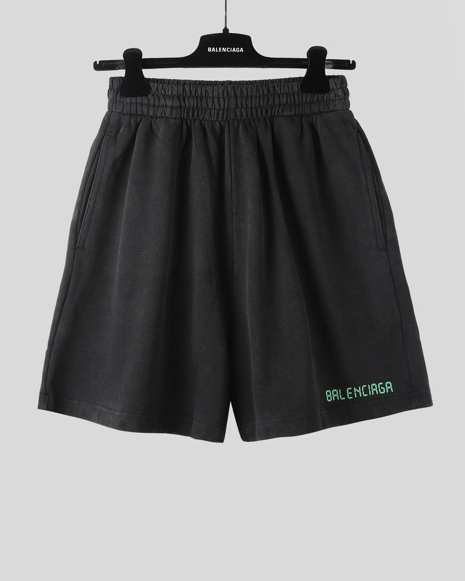Balenciaga Logo 短褲 街頭休閒款