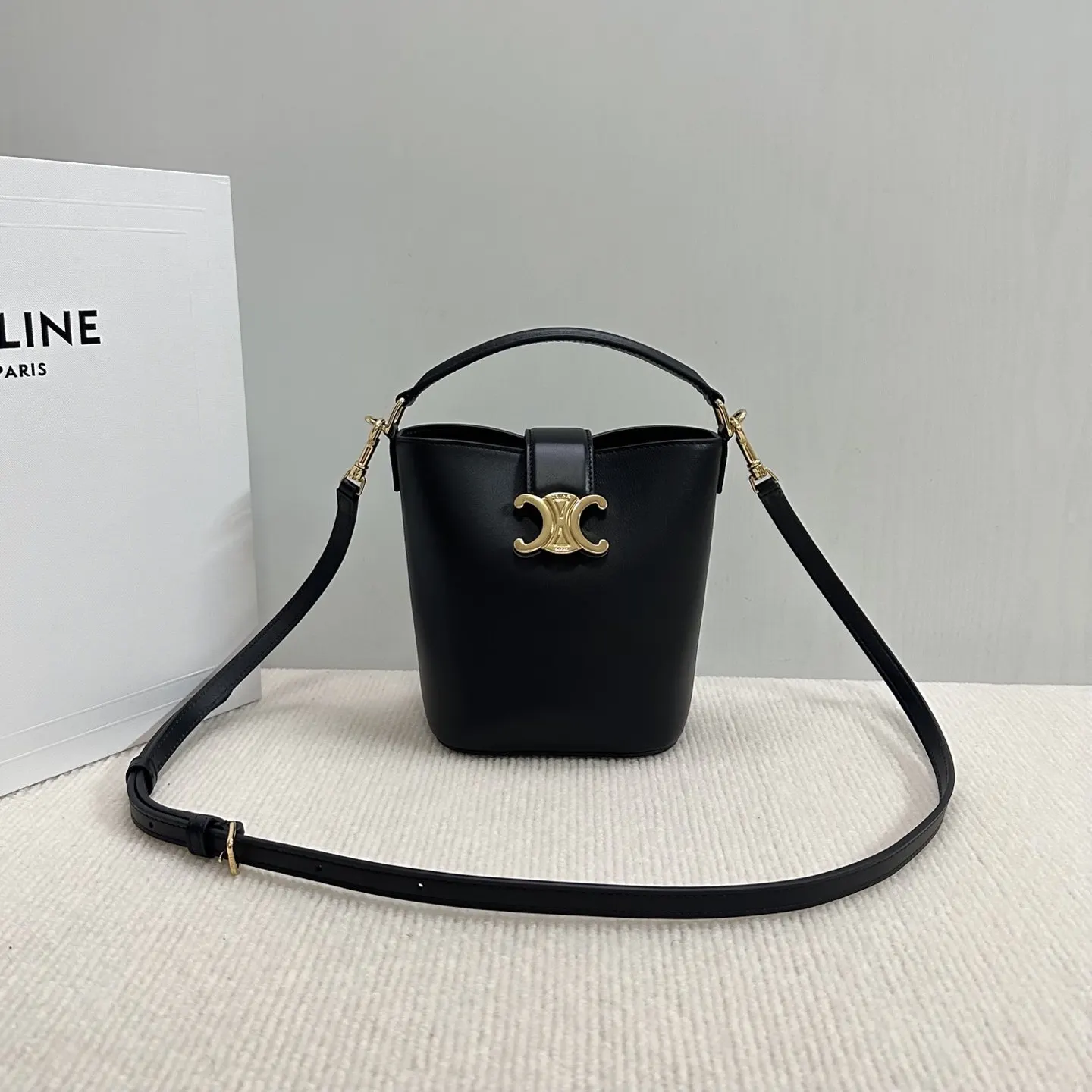 Triomphe 金色 小牛皮 水桶包 休閒水桶款