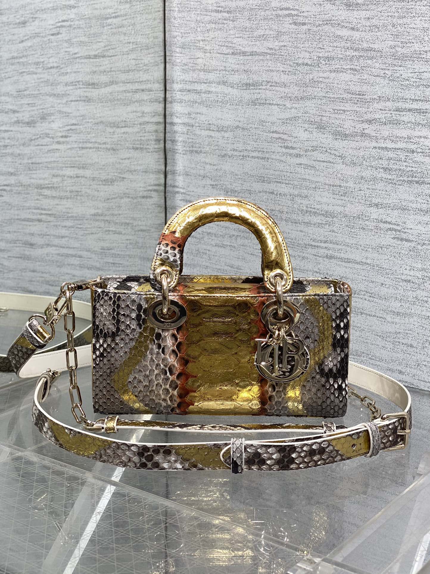 Dior 进口 蛇皮横款戴妃包 Lady横版戴妃珍稀蛇皮闪亮 手提包 通勤手提款