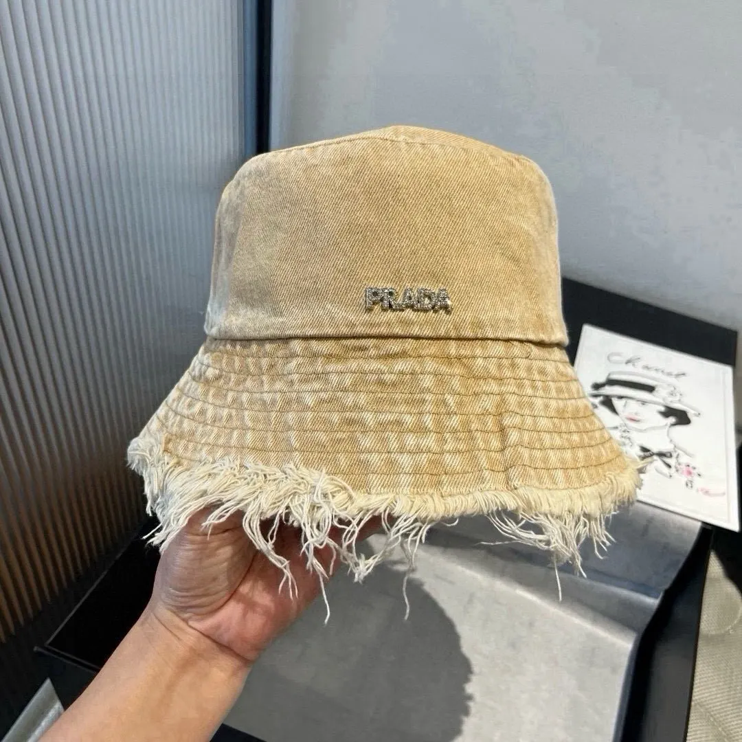 Prada 渔夫帽 休閒遮阳款