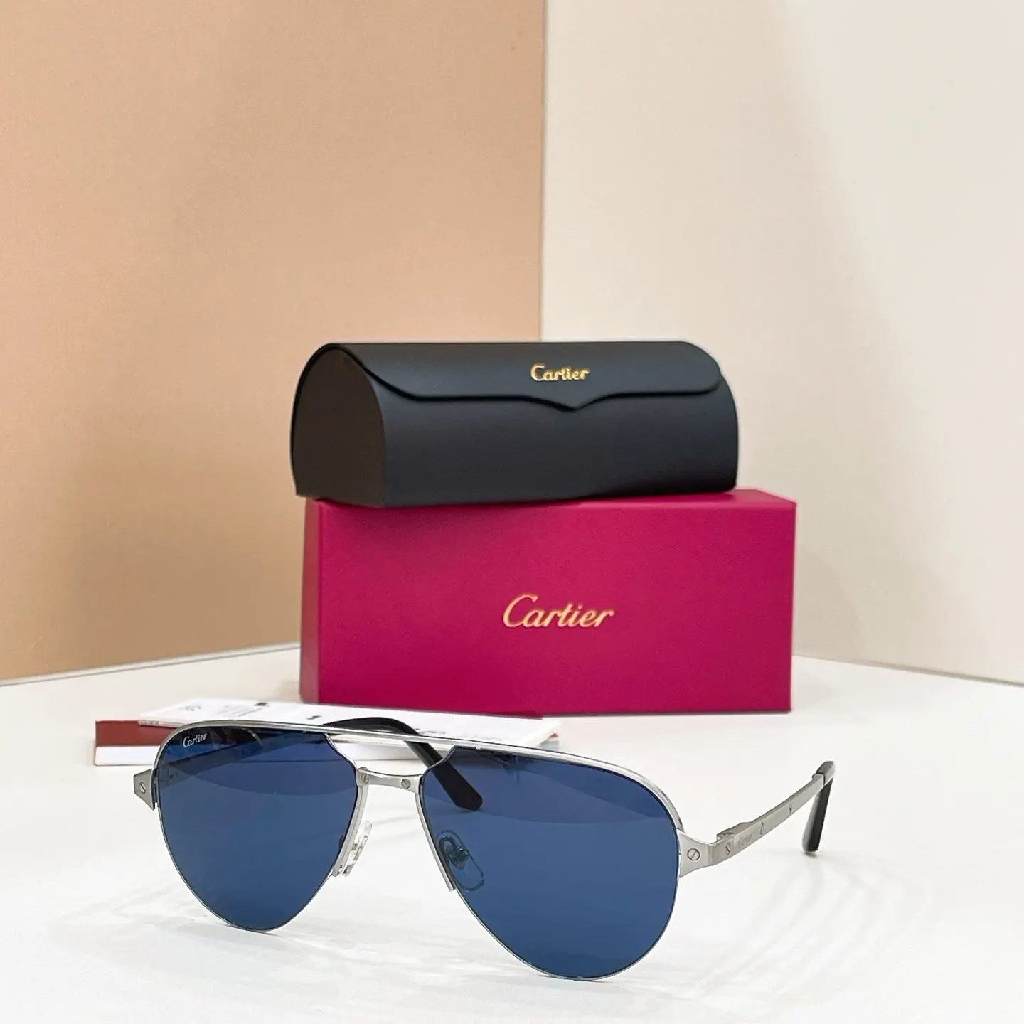 Cartier 墨镜 时尚防晒款 款17