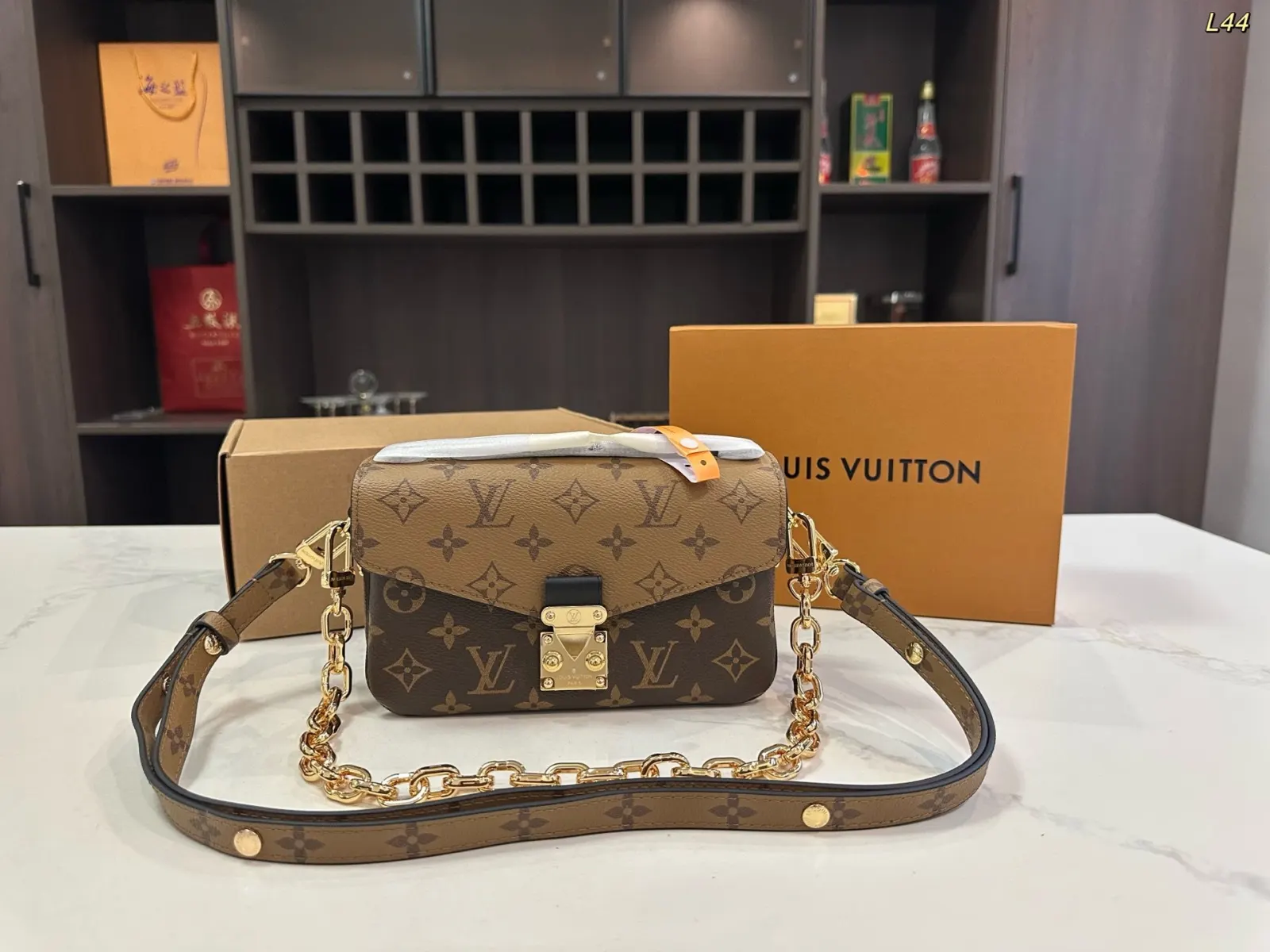 LV 小邮差包 更精致了有没有～ 斜挎包 轻便斜挎款