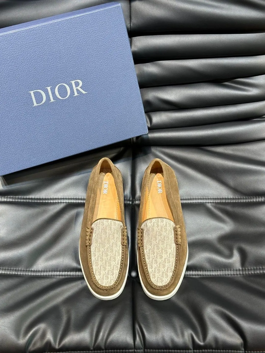 Dior Oblique Monogram cowhide shoes, comfortable and versati