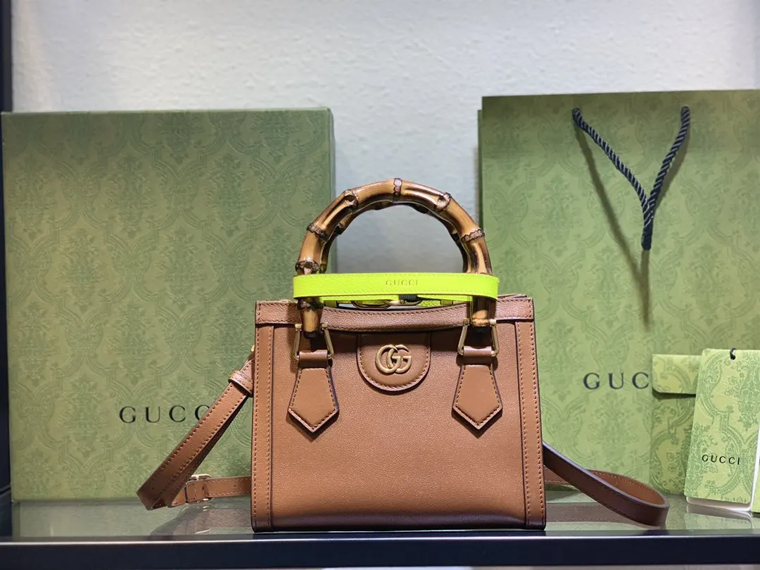 Gucci 麂皮 Diana竹节迷你托特包 材 大容量托特款