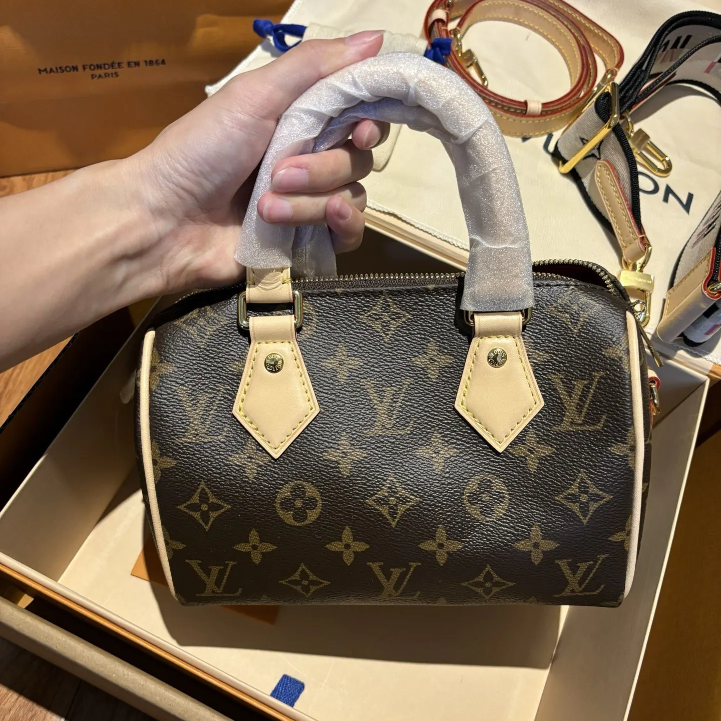 LV Speedy 牛皮 旅行包 大容量旅行款