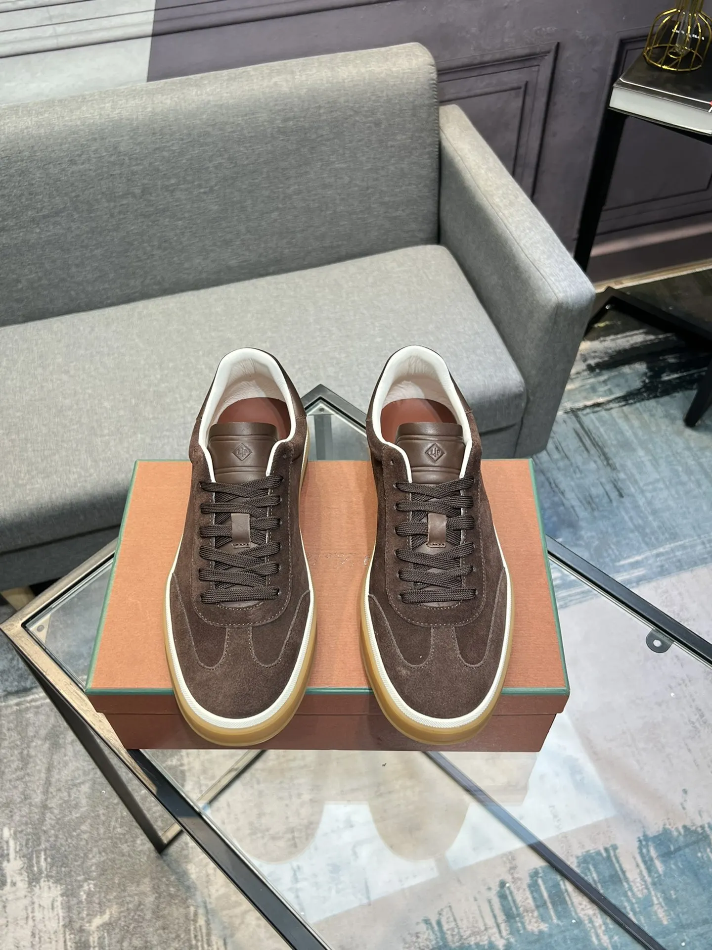 Hermes Casual Versatile