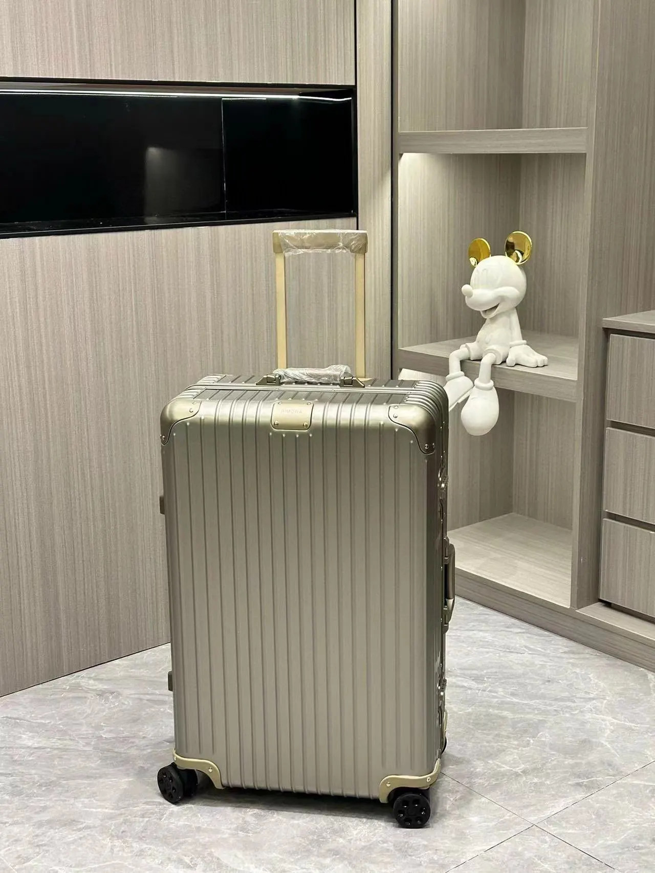 黑色 银色 Tsa国际海关锁通网国际畅通无阻 行李箱 旅行拉杆款 轻便出行款