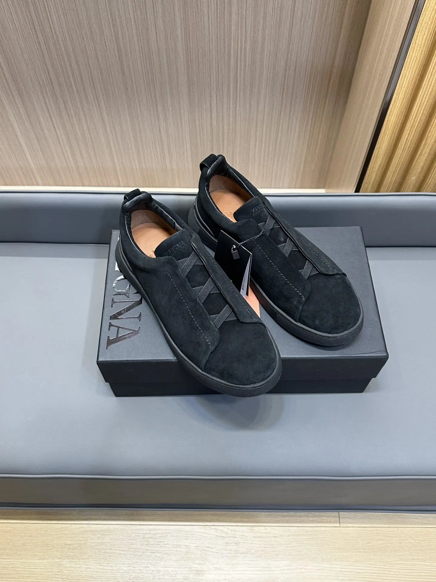 Triple S Casual Versatile