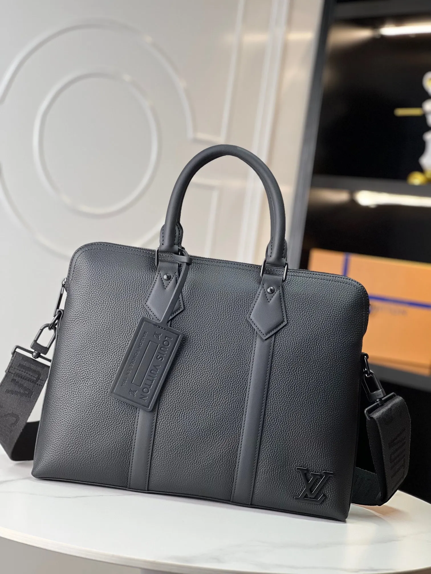 LV 牛皮 收纳包 旅行收纳款
