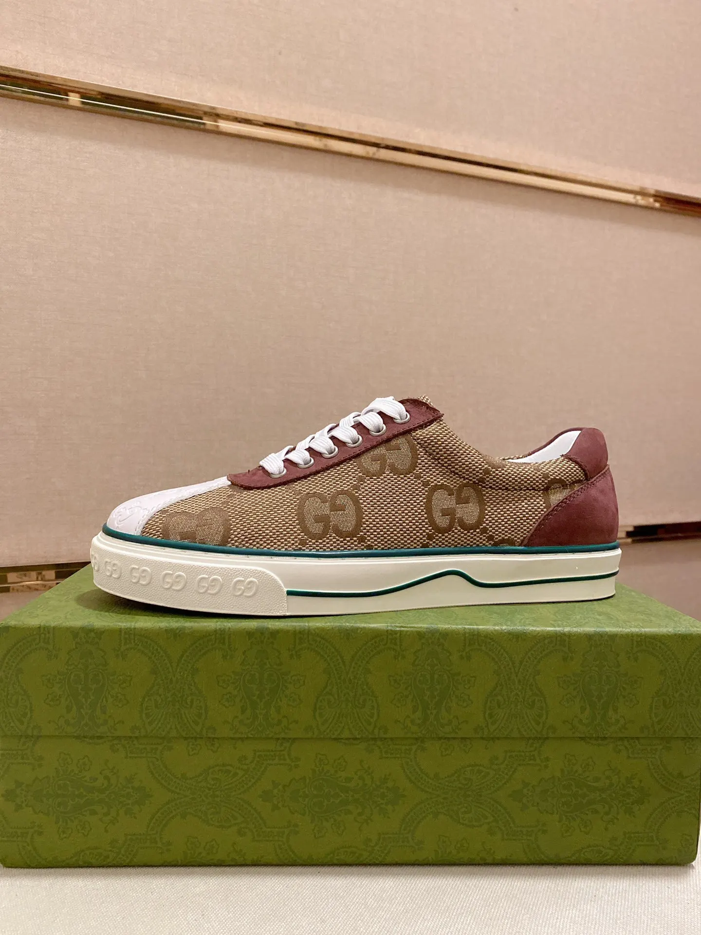Gucci Logo休閒運動鞋 百搭款