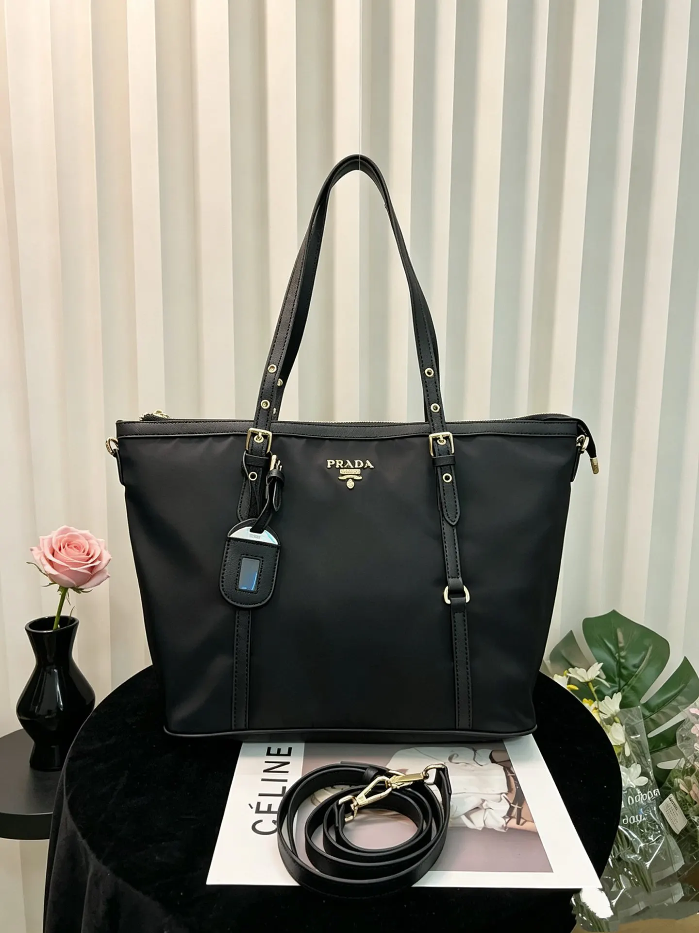 PRADA Re-Nylon尼龍 托特包 通勤百搭款