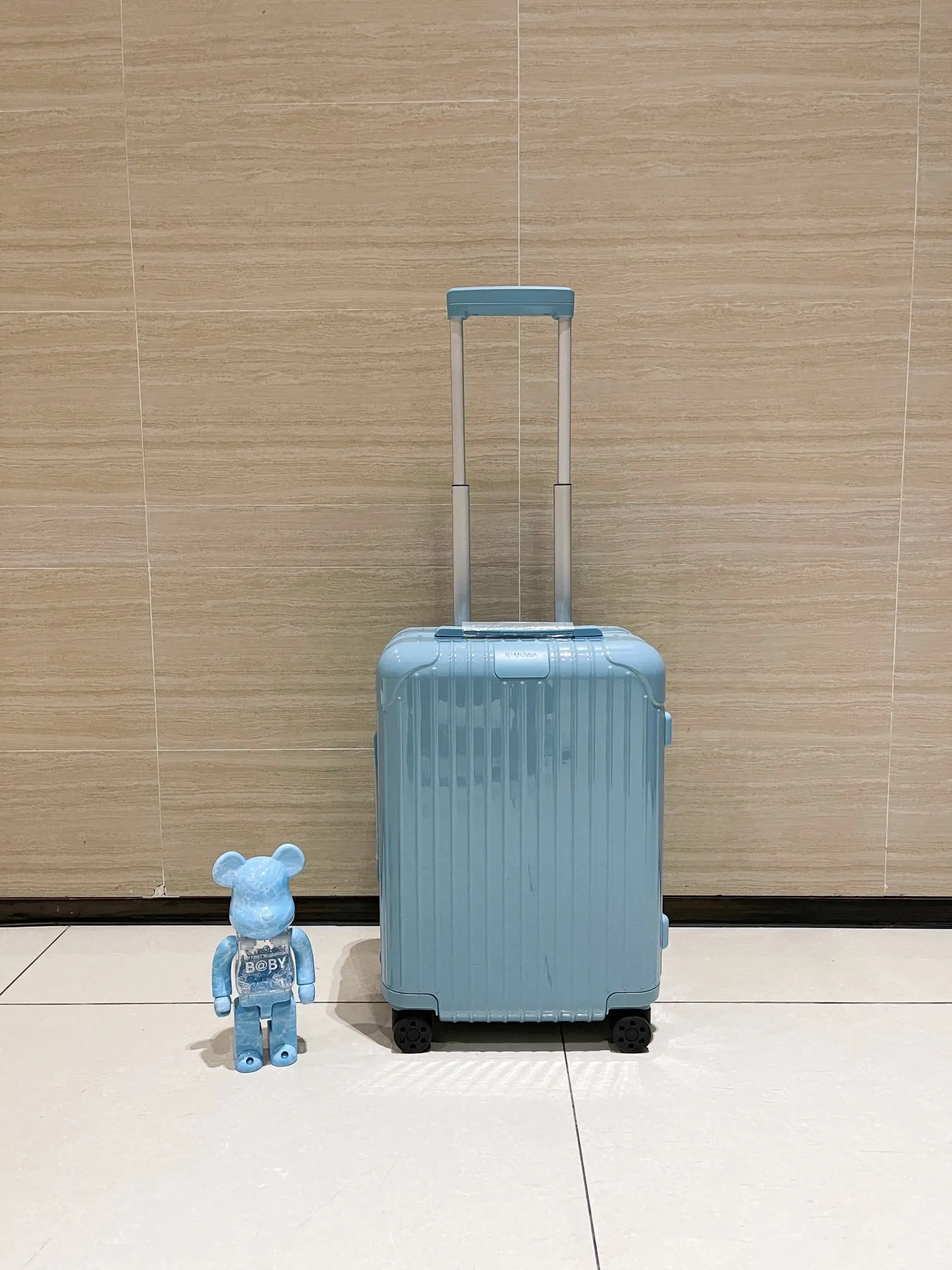 黑色 白色 日默瓦rimowa拉杆箱行李箱登机箱旅行箱方胖子運動 旅行拉杆款 輕便出行款