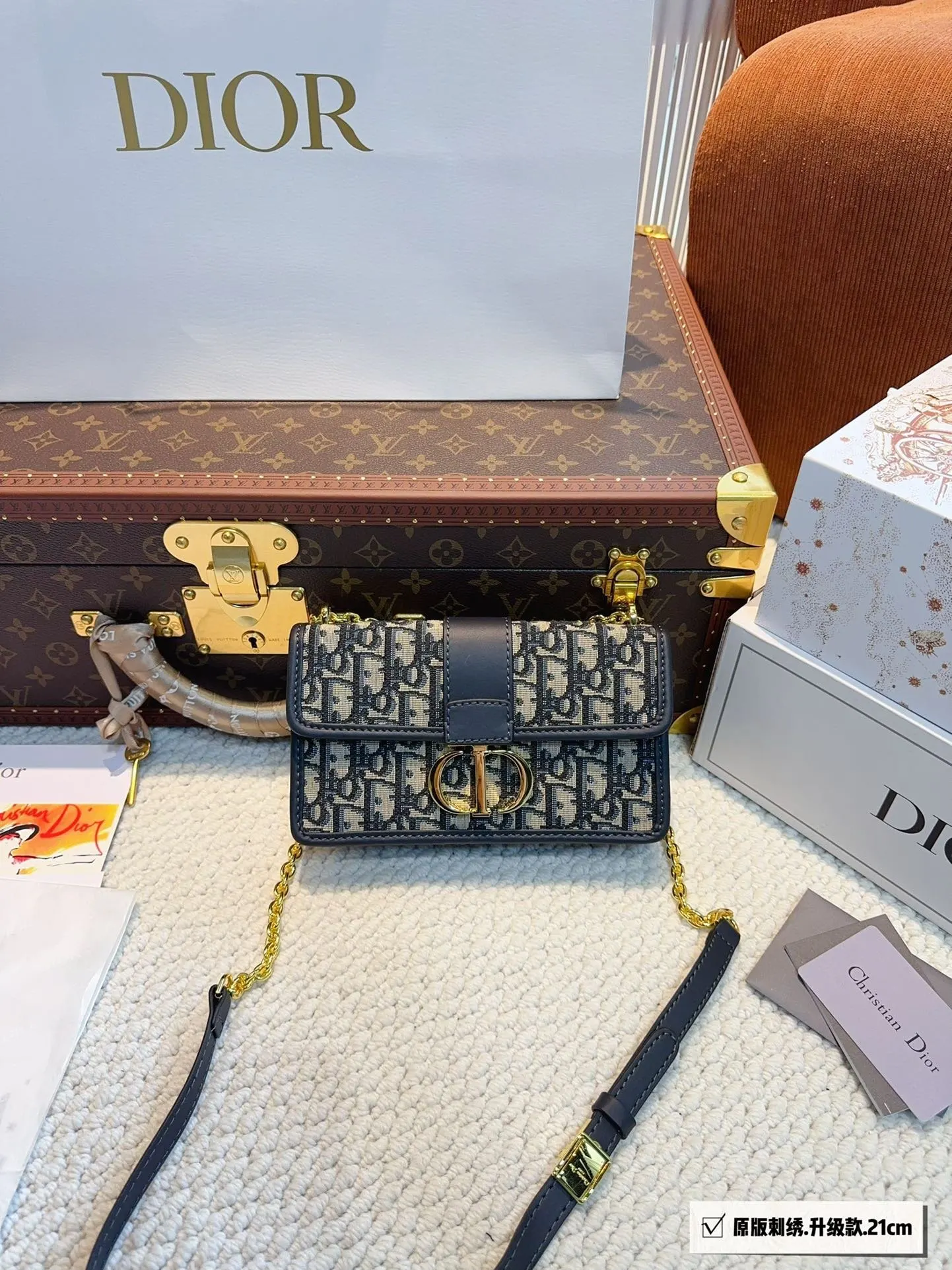 Dior 老花 蓝色 Montaigne蒙田包 方正 斜挎包 轻便斜挎款