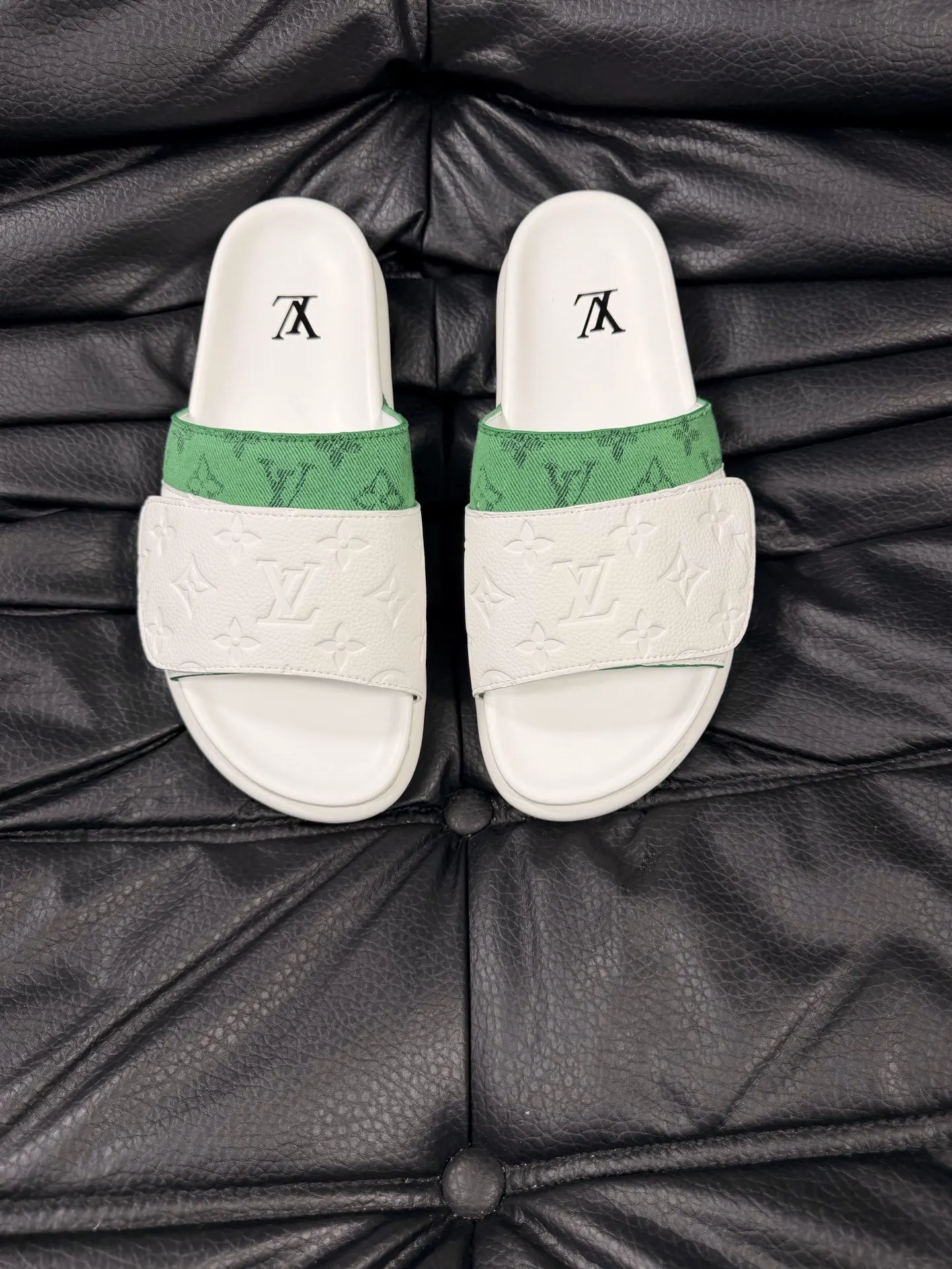 LV 厚底拖鞋 休閒百搭款