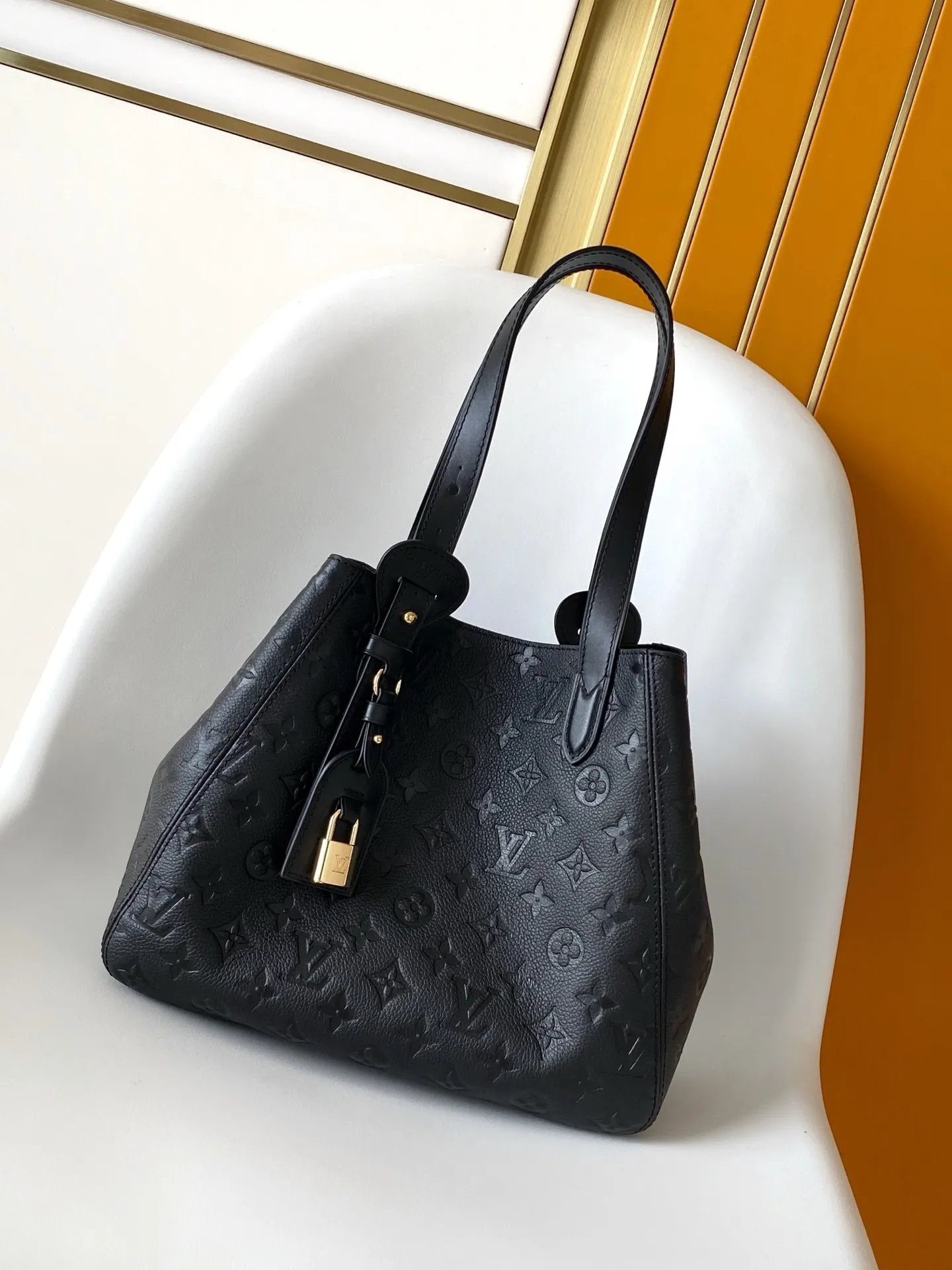 LV Hobo 黑色 灰色 牛皮 托特包 大容量托特款