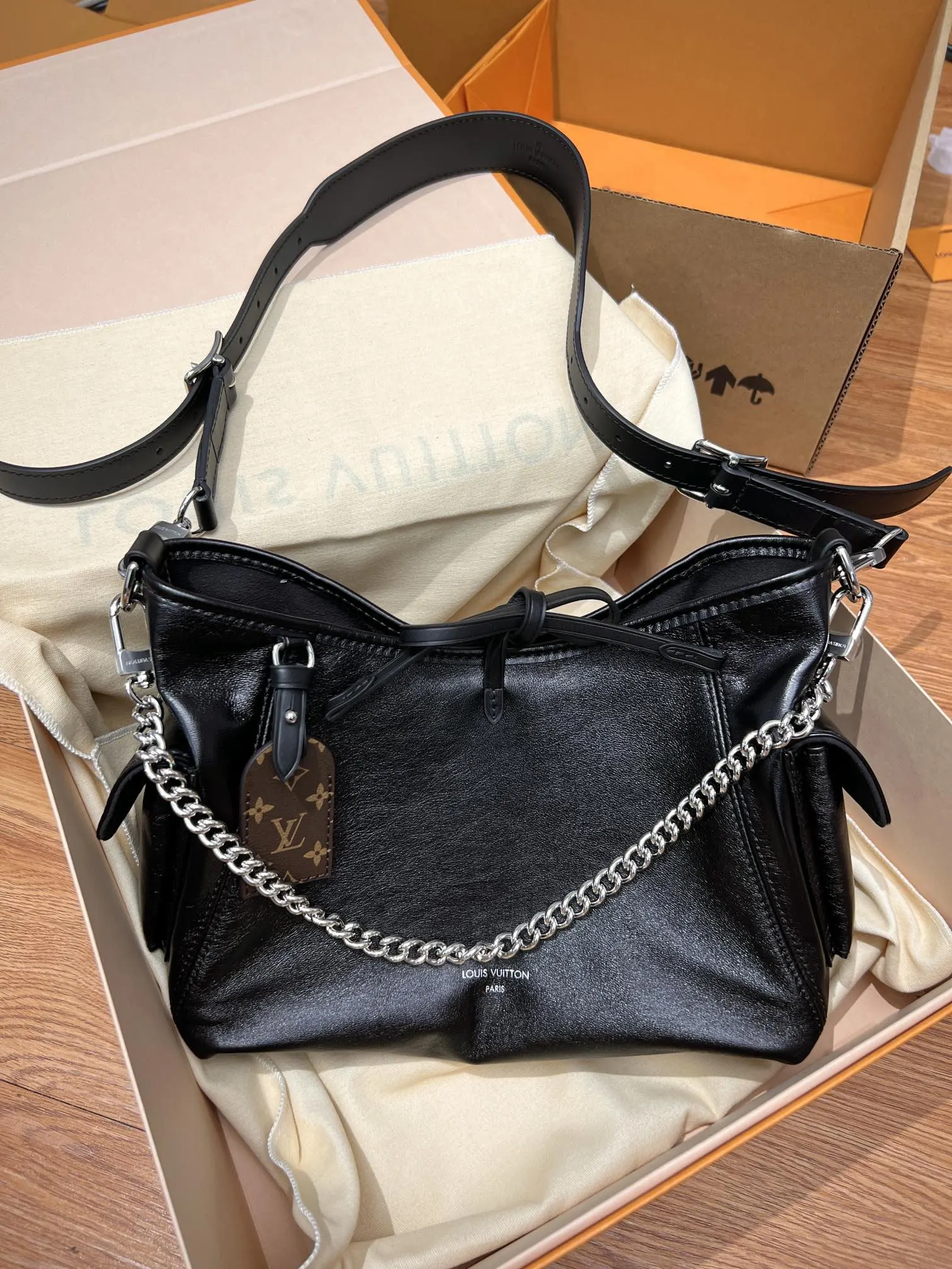 CarryAll 羊皮 雙肩包 实用雙肩款