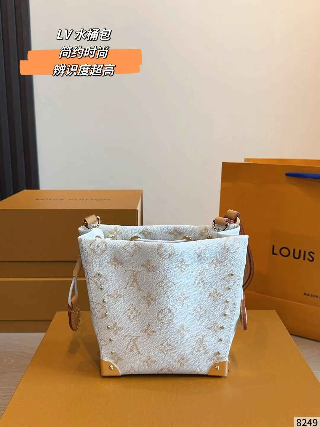 LV 帆布 小巧輕便 日常通勤或出街都很適合 收納包 旅行收納款