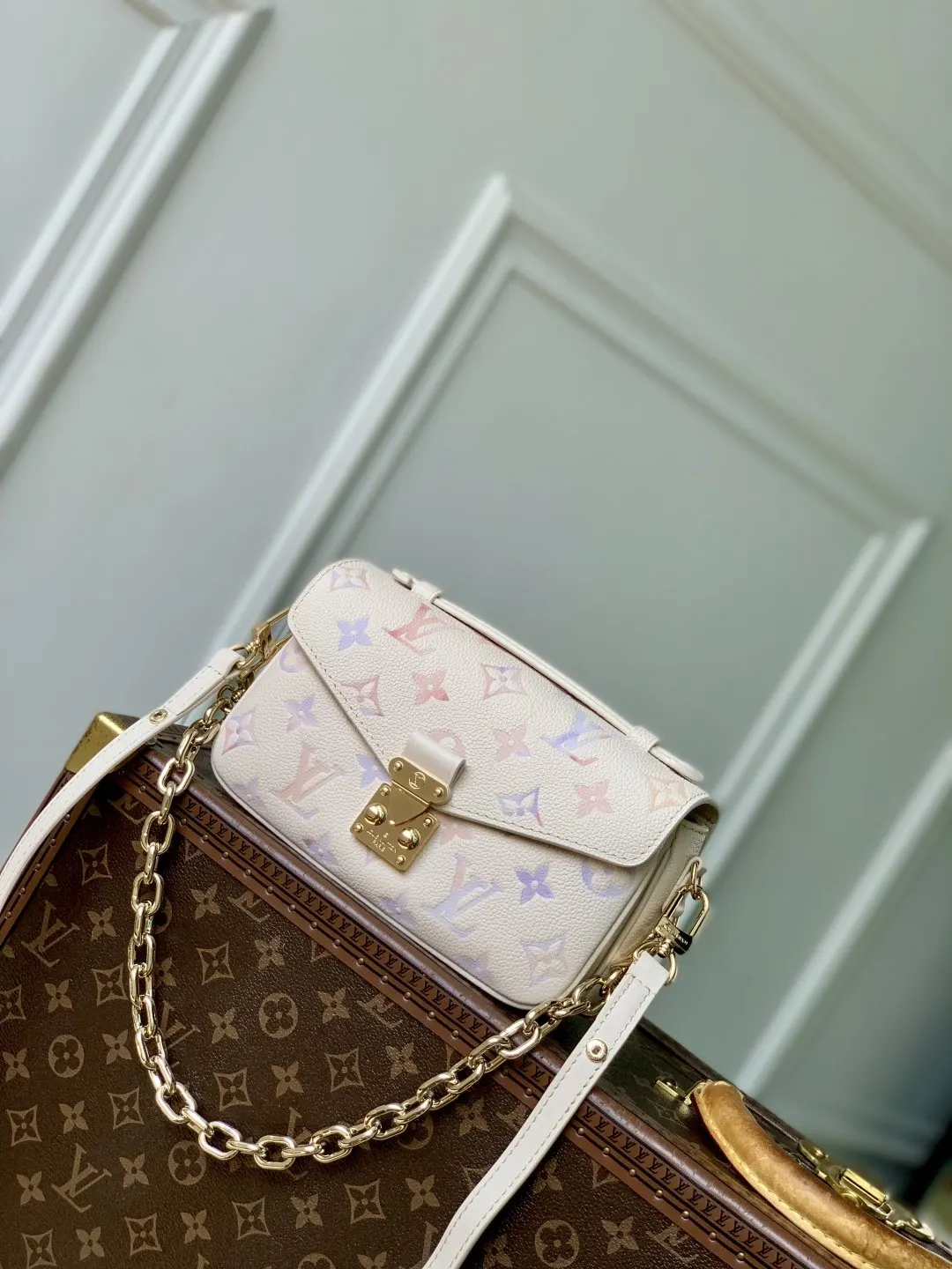 LV Pochette 老花 手提包 M25682 精選款