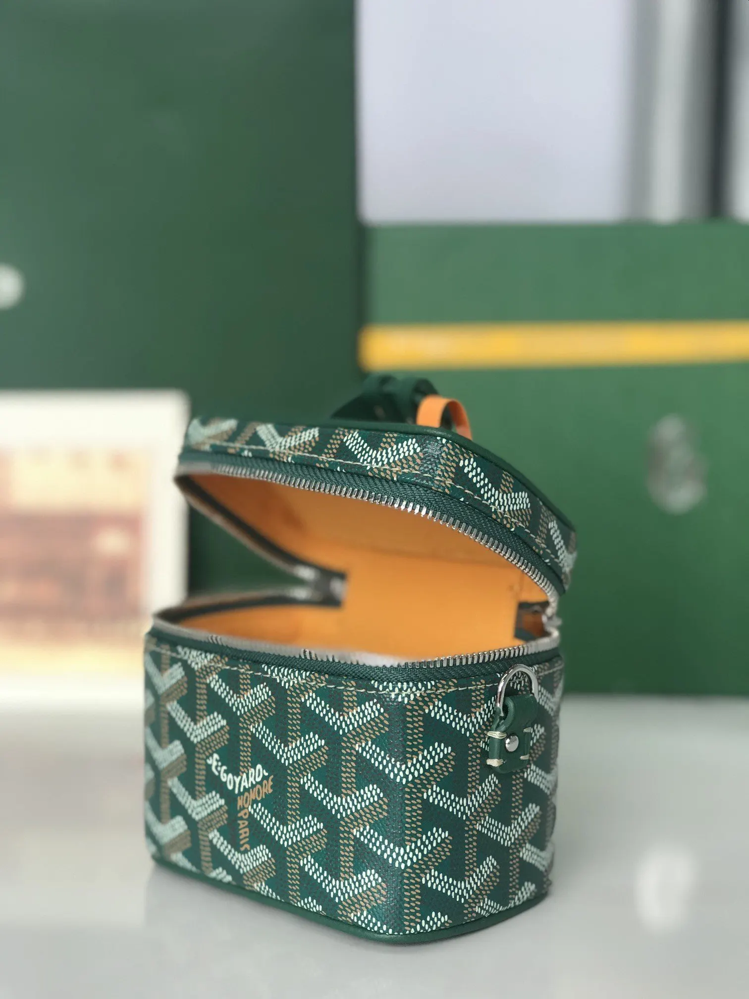 Goyard 斜背包 輕便斜挎款