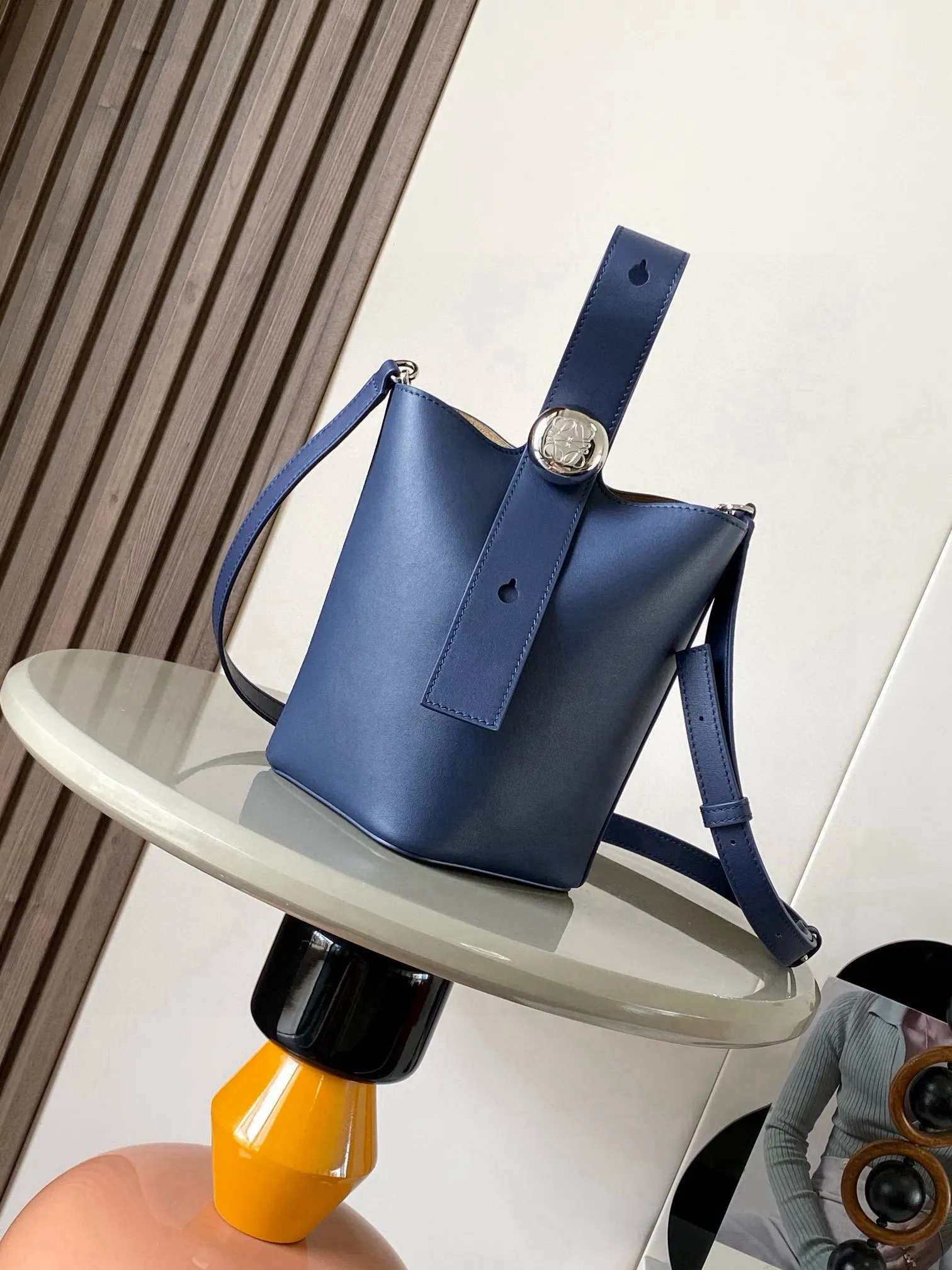 牛皮 迷你柔软粒面牛皮革 Pebble Bucket 水桶 水桶包 休閒水桶款