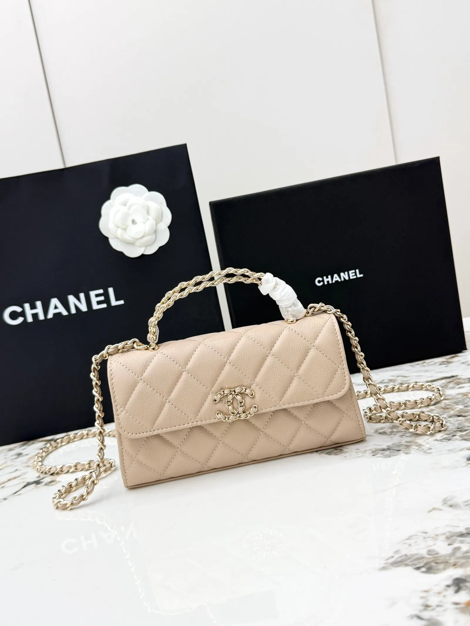 CHANEL 米色牛皮Kelly手提包 金链斜挎款