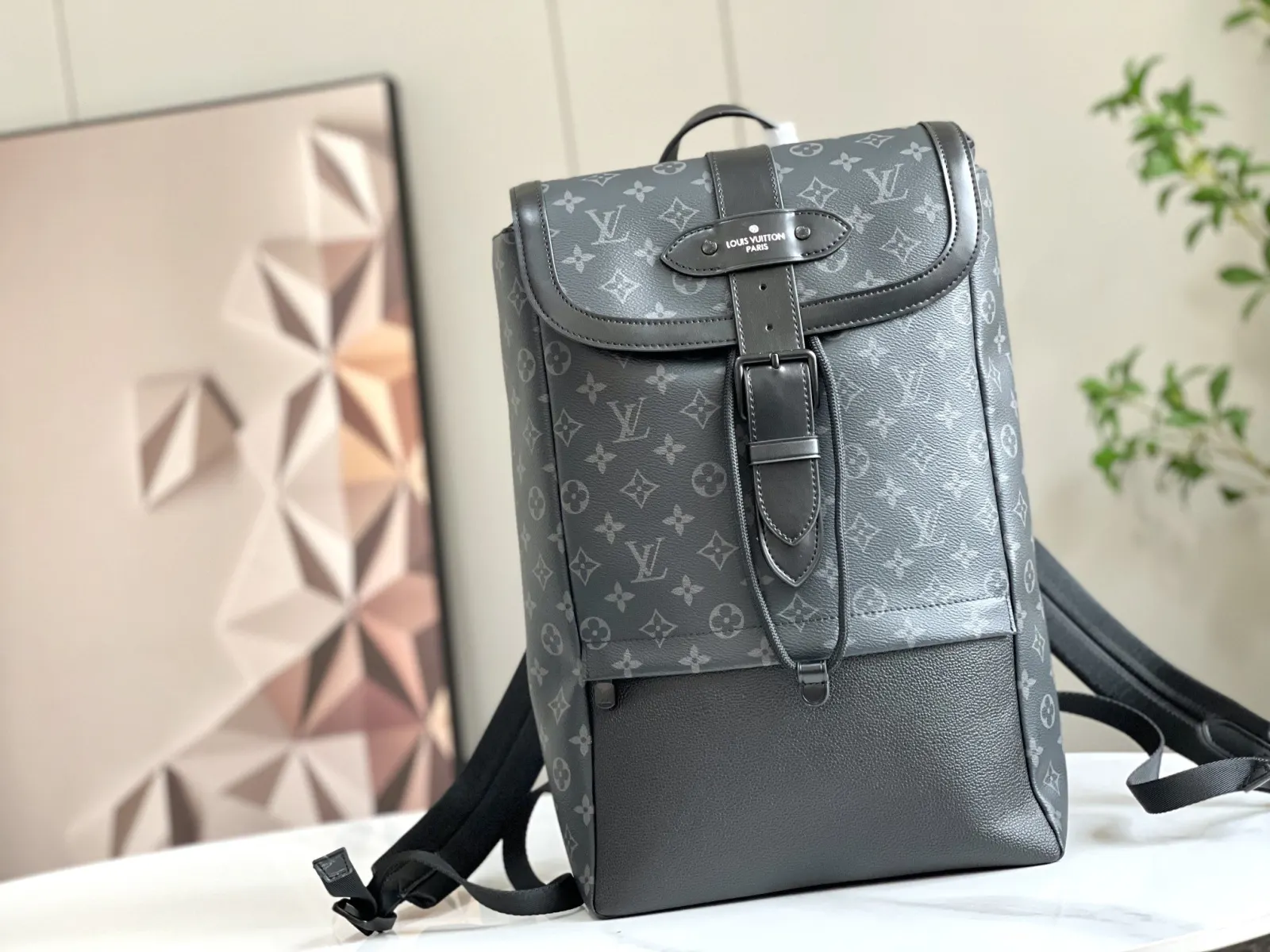 LV 帆布 庆祝 克全新 Saumur双肩包为经 实用双肩款