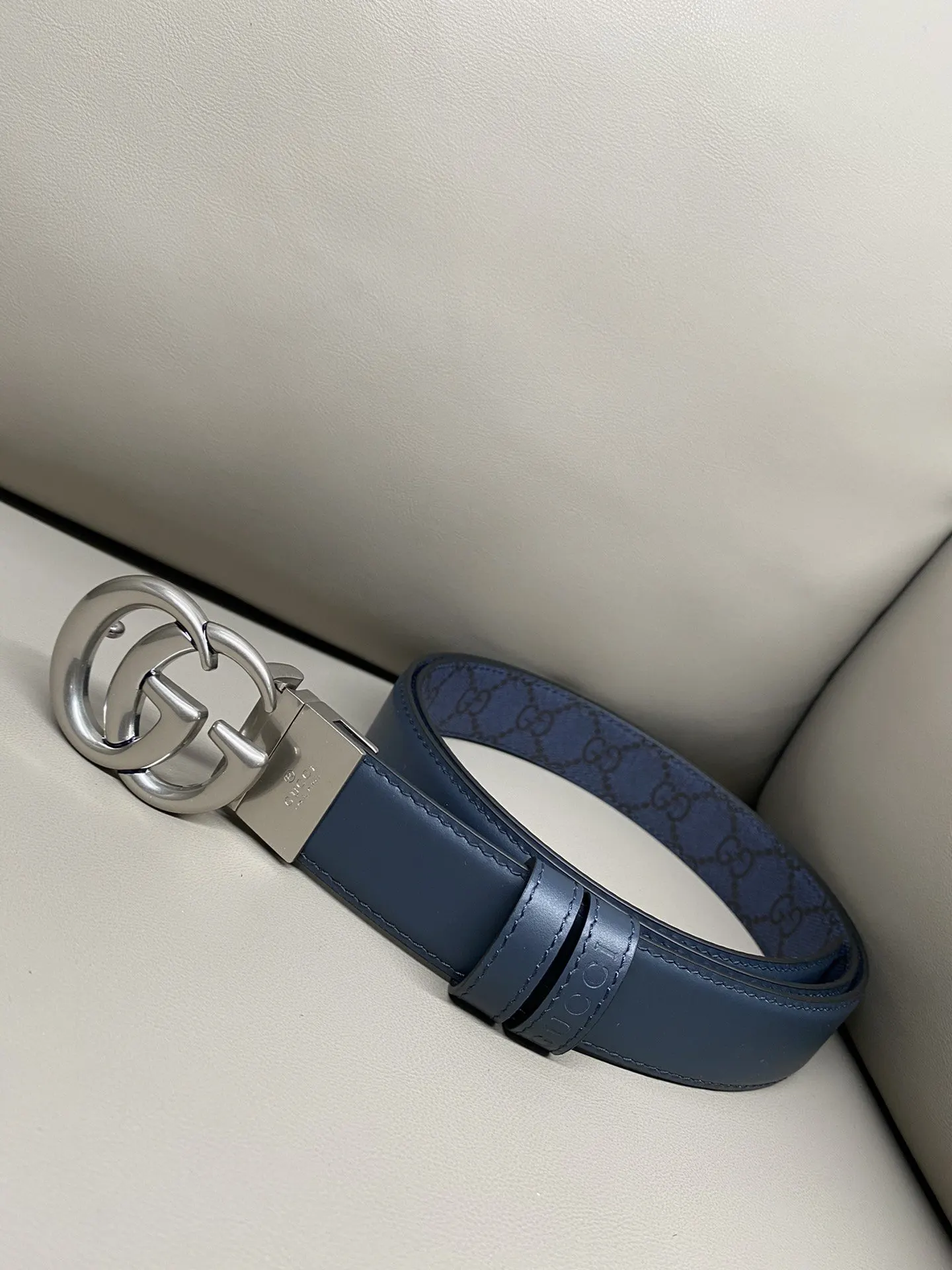 Gucci Marmont 雙G扣牛皮雙面腰帶