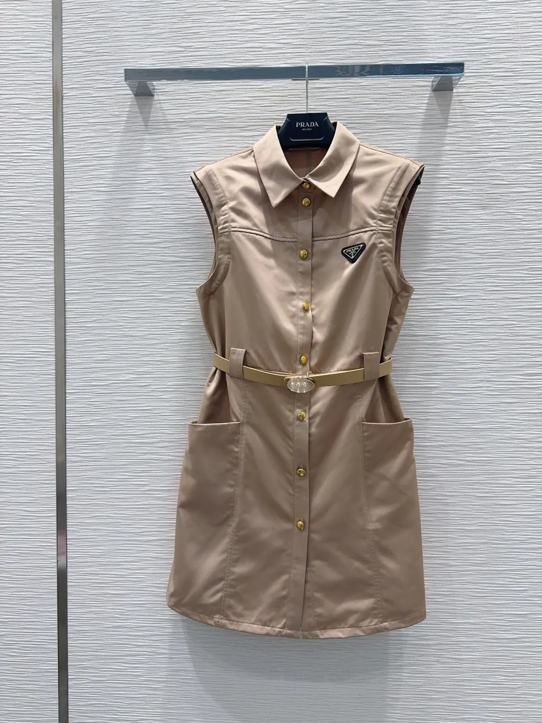PRADA 連衣裙 修身气质款