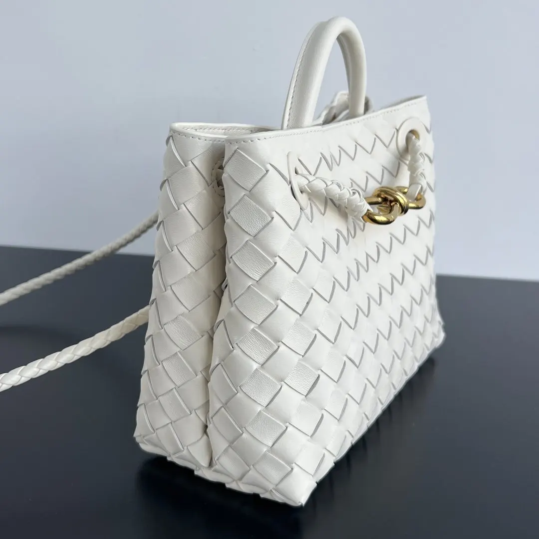 Bottega Veneta 金色 羊皮 斜挎包 轻便斜挎款