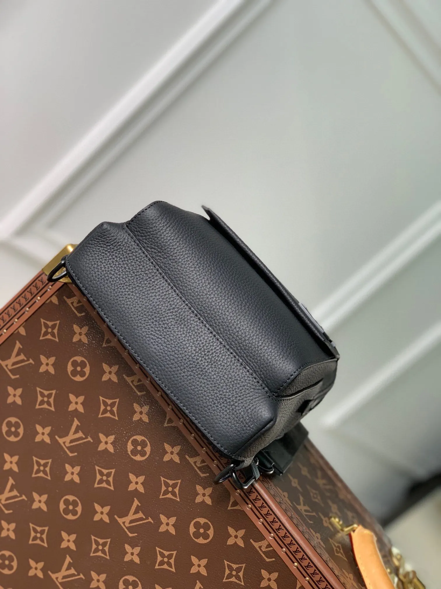LV 牛皮 雙肩包 实用雙肩款