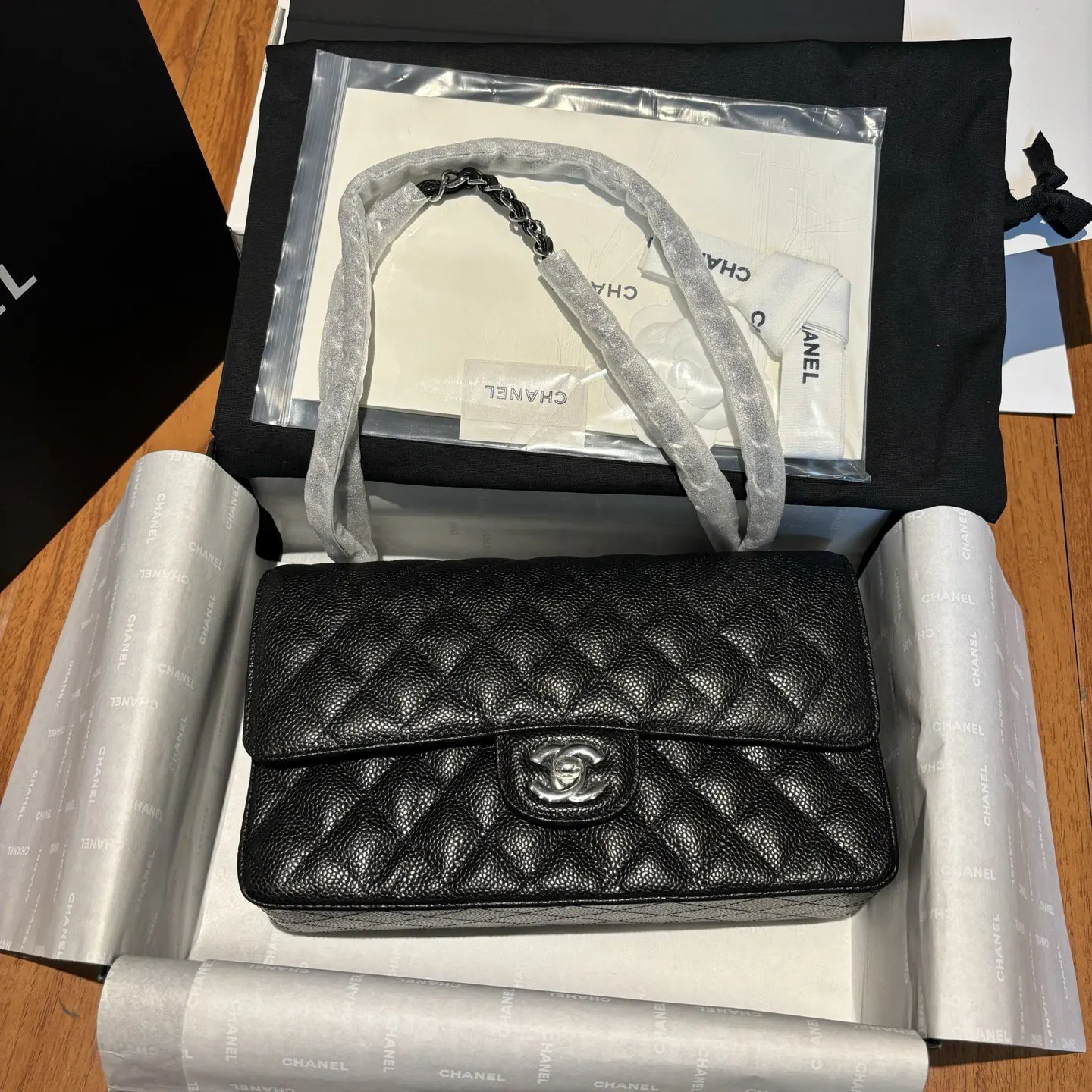 CHANEL 渠道级CF 最新 hass皮 斜背包 輕便斜挎款