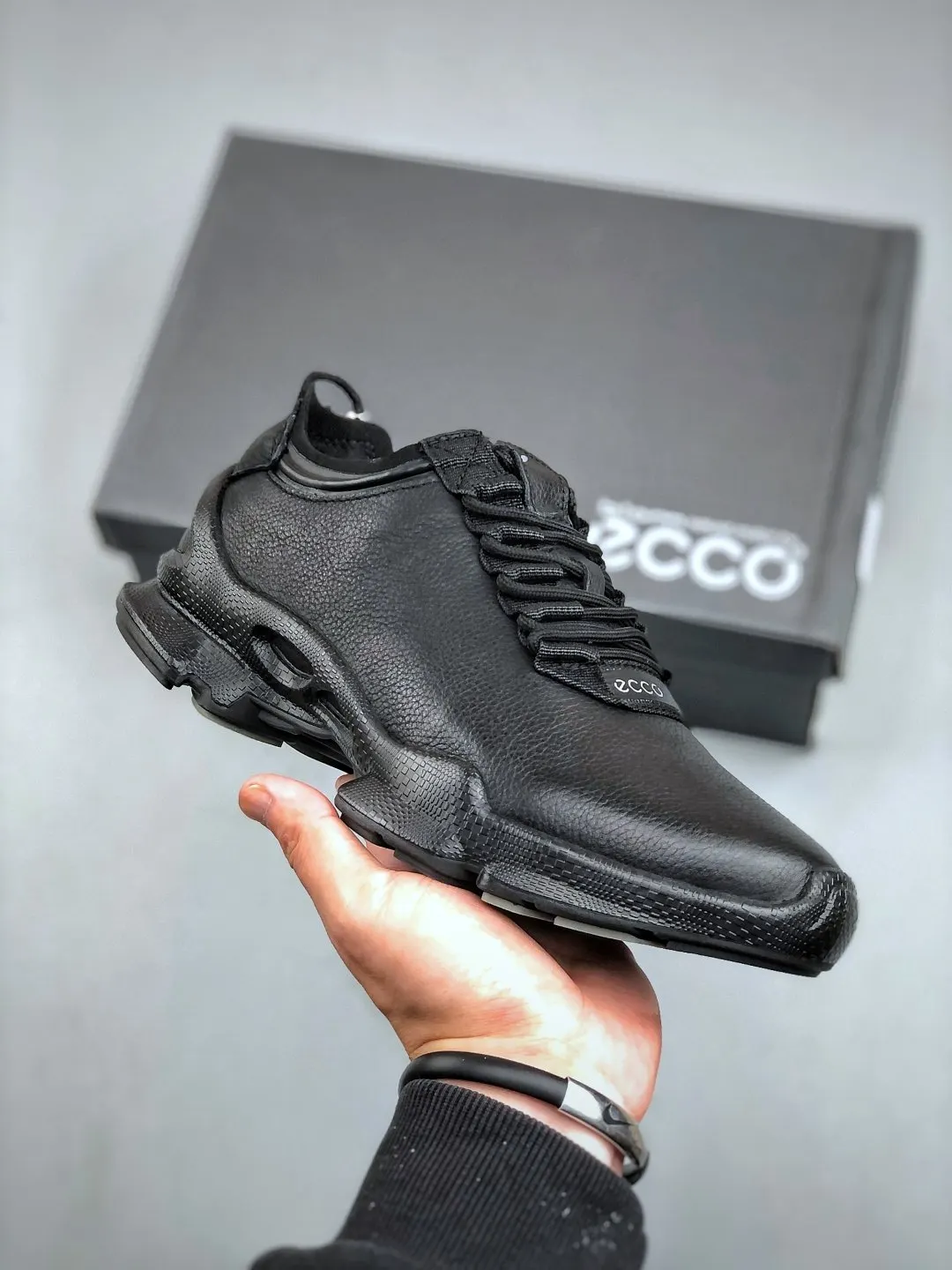 ECCO BIOM Sneakers Casual Versatile Style Image 1 ECCO BIOM Sneakers Casual Versatile Style Image 1