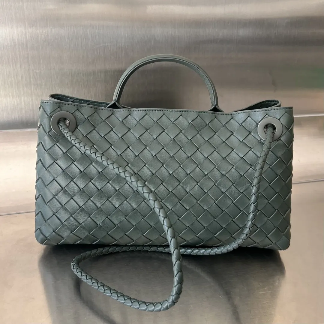 Bottega Veneta 金色 羊皮 斜挎包 轻便斜挎款