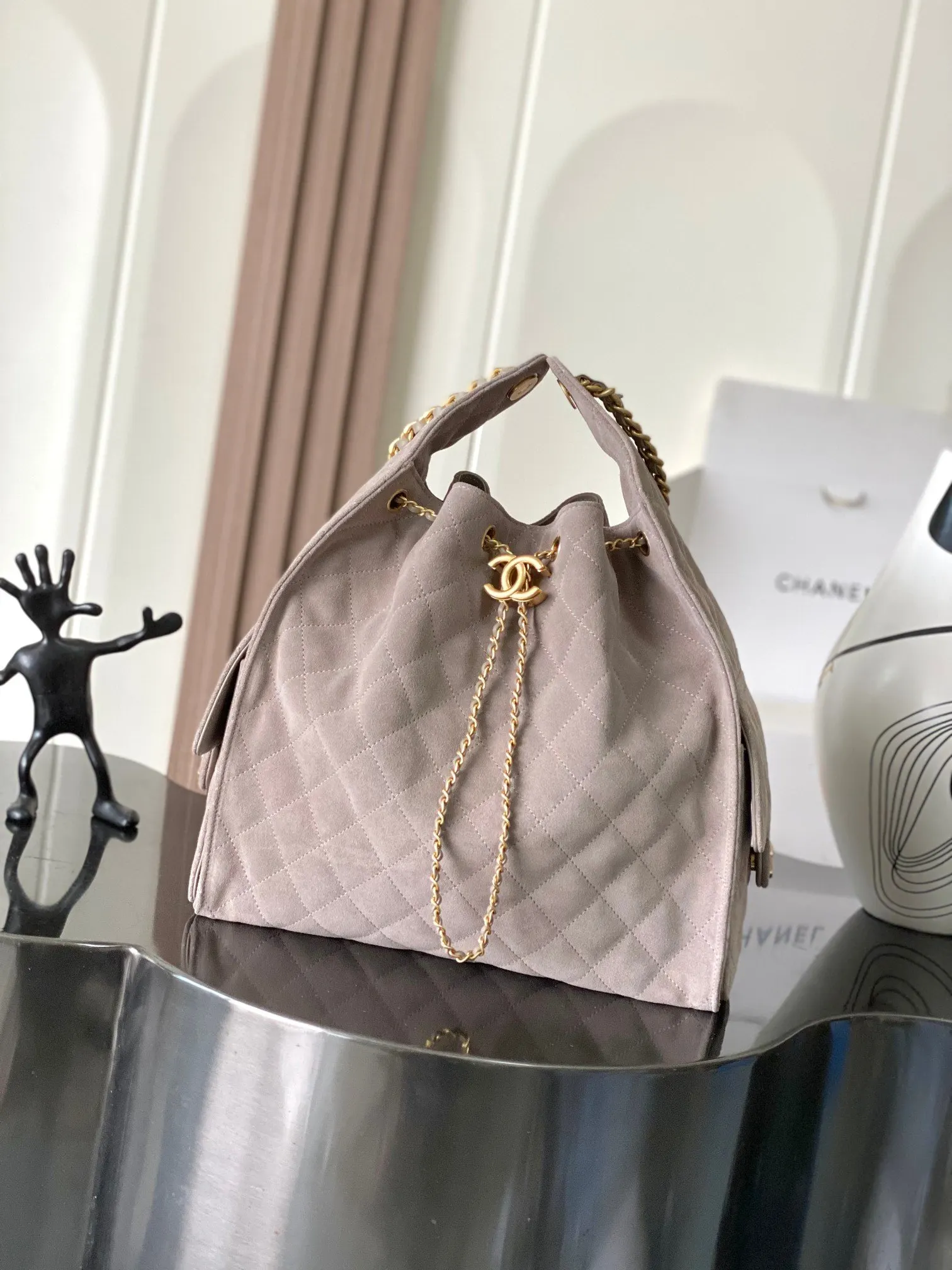 CHANEL 米灰色牛皮Hobo腋下包 單肩款