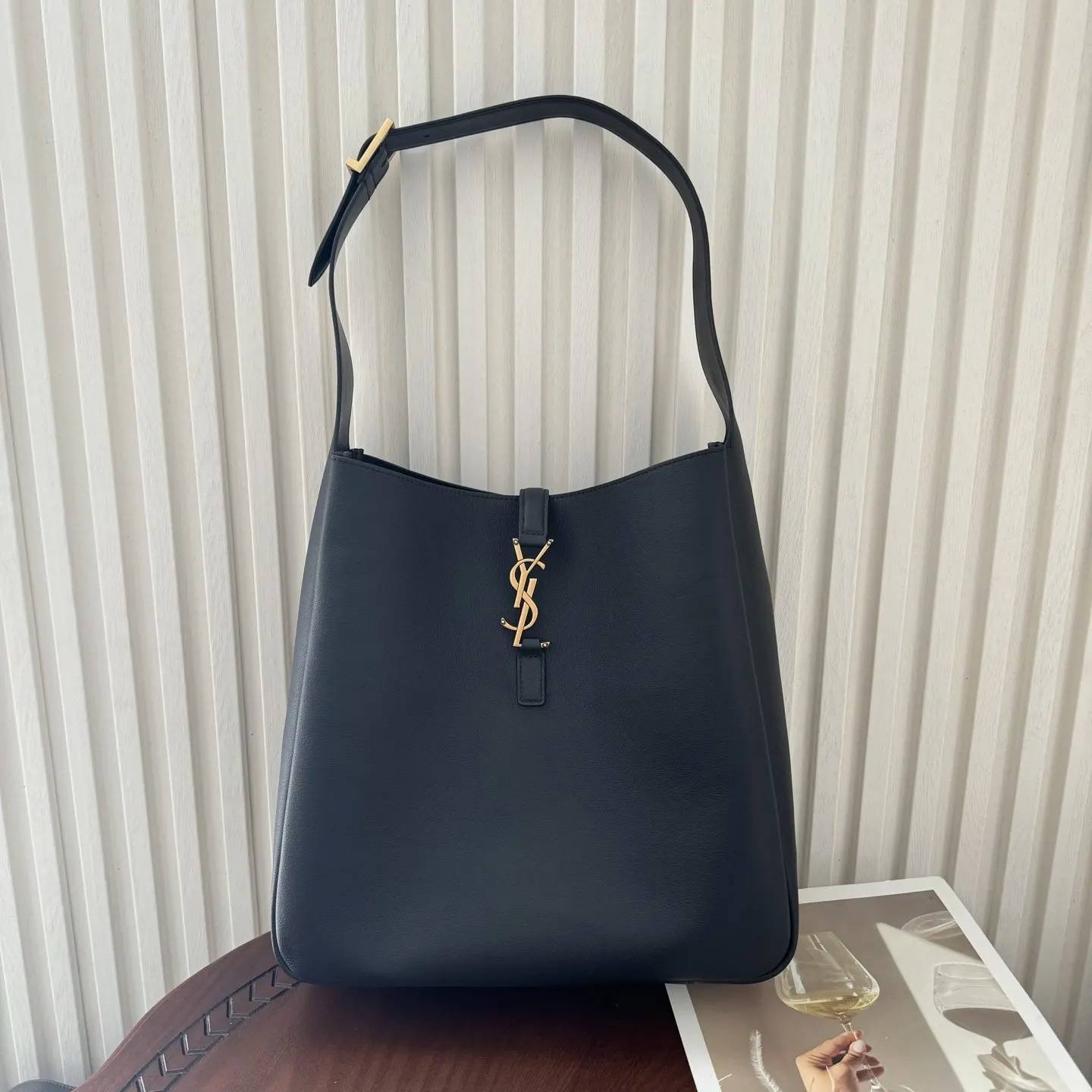 Hobo Shoulder Bag Vintage Versatile Leather