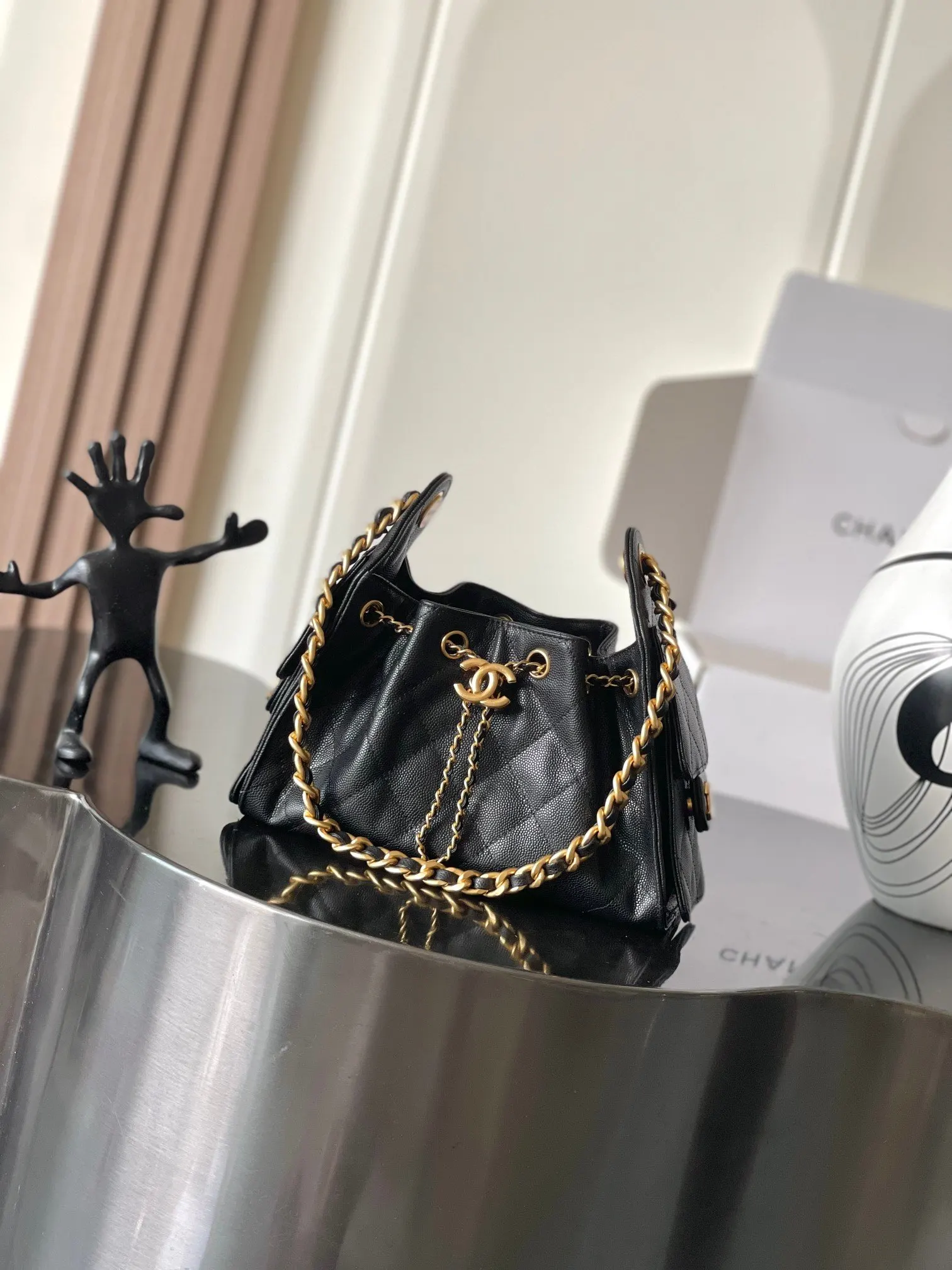 CHANEL 黑色牛皮Hobo腋下包 復古鏈條款