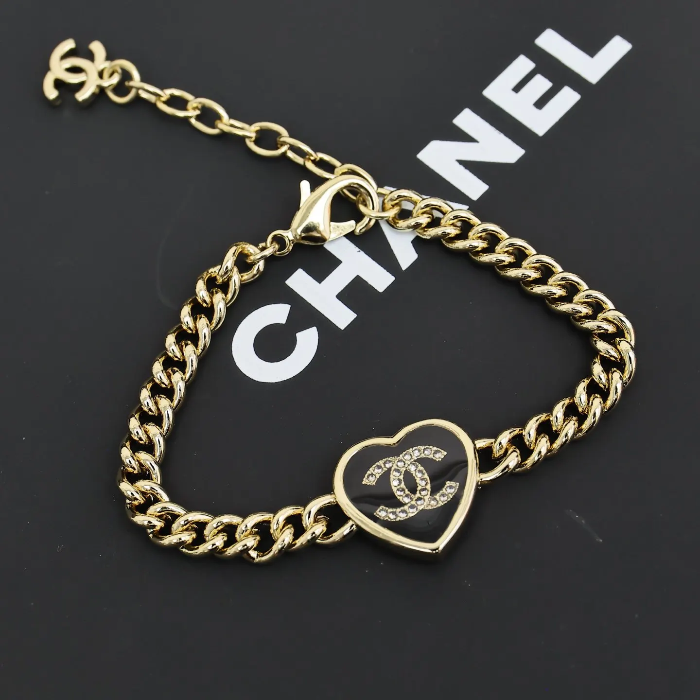 Chanel 黑金 双C 爱心 手链 日常叠戴