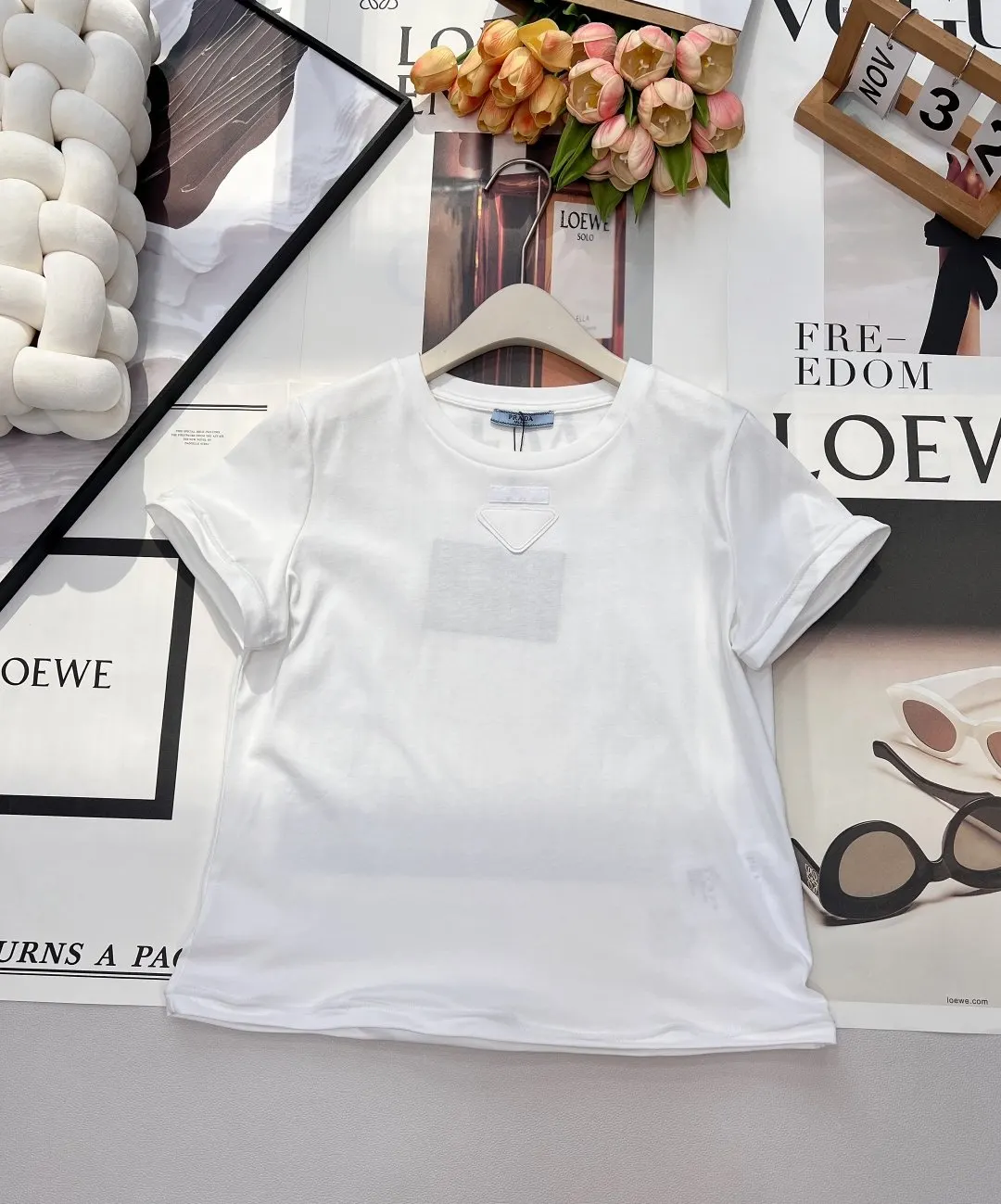 Prada T-Shirt Casual Versatile