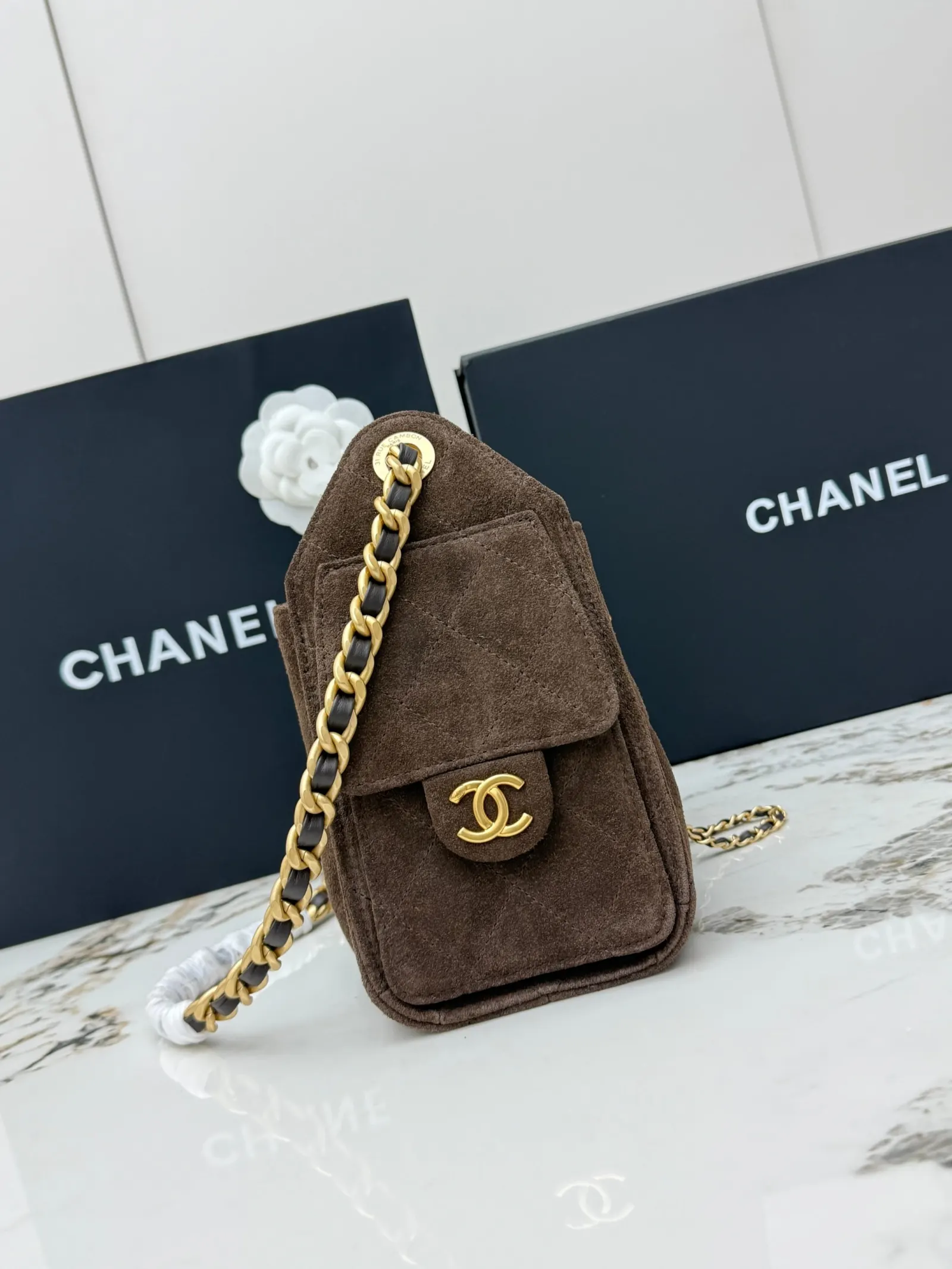 Gold Hobo Shoulder Bag Vintage Leather