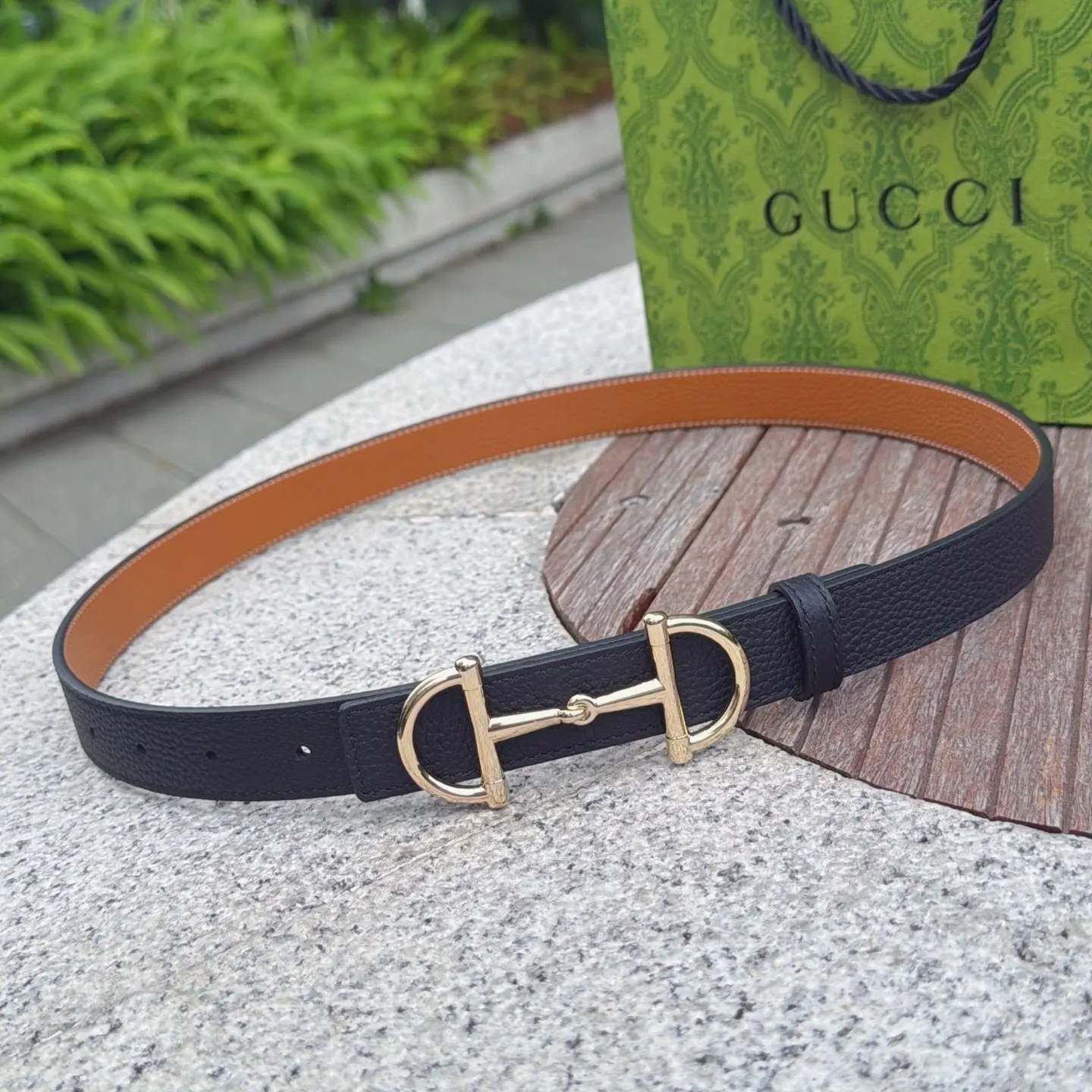 Gucci 雙G扣牛皮雙面腰帶 商務休閒款