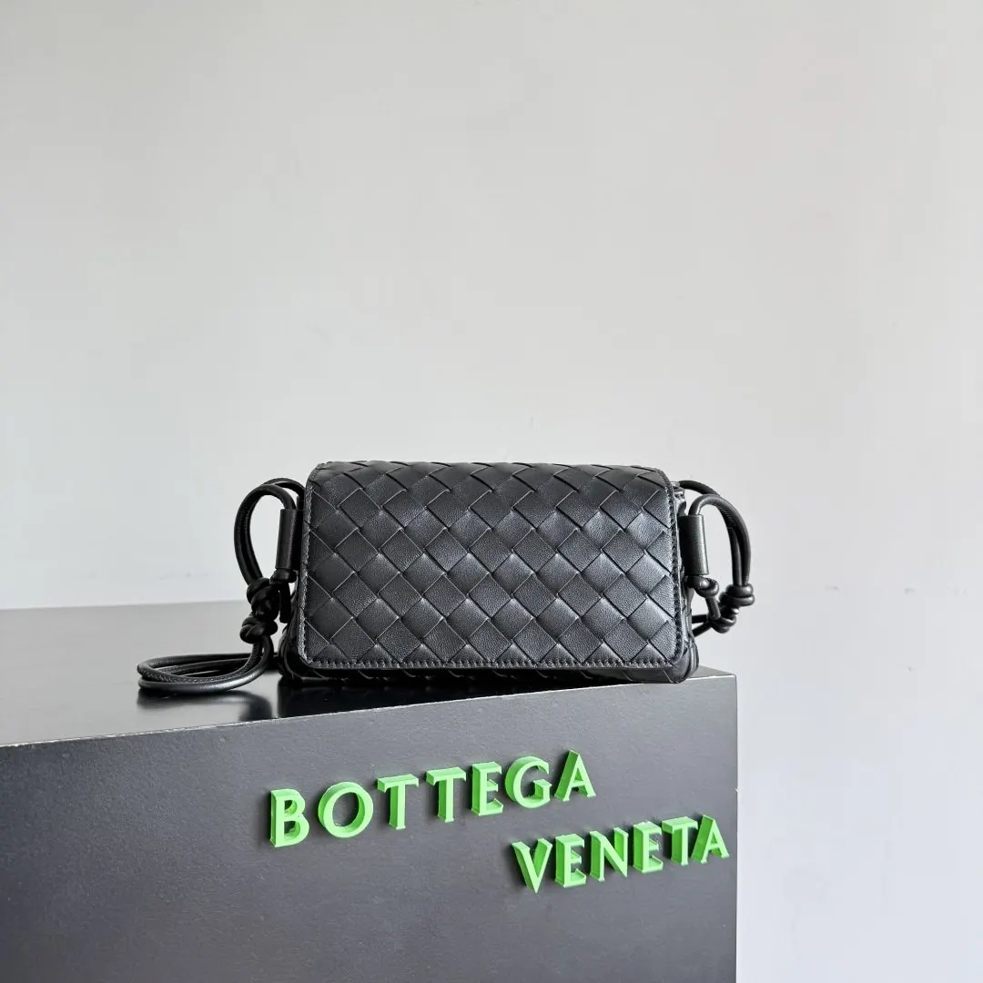 Bottega Veneta 手拿包 精致手拿款